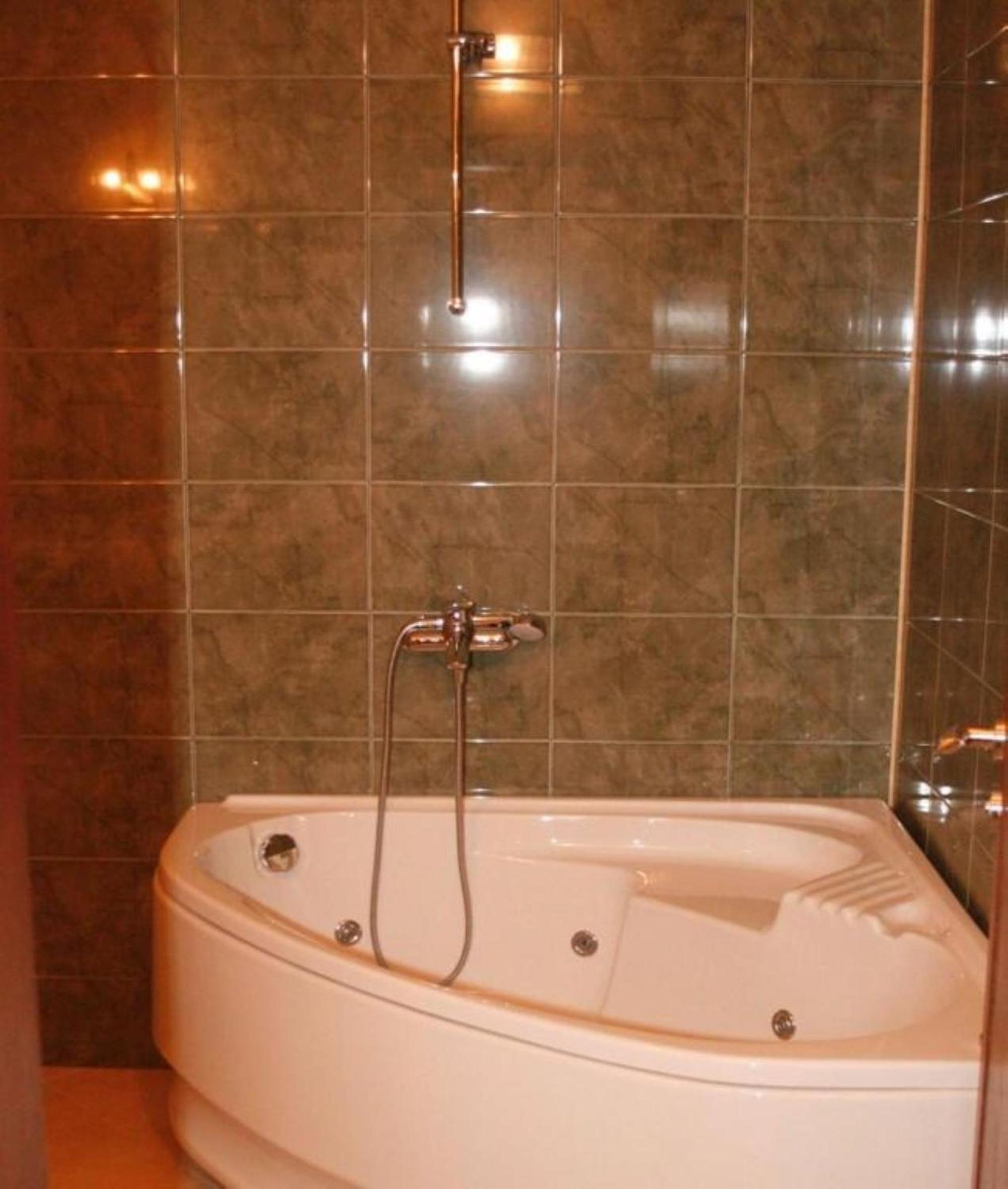 Large Double or Twin Room