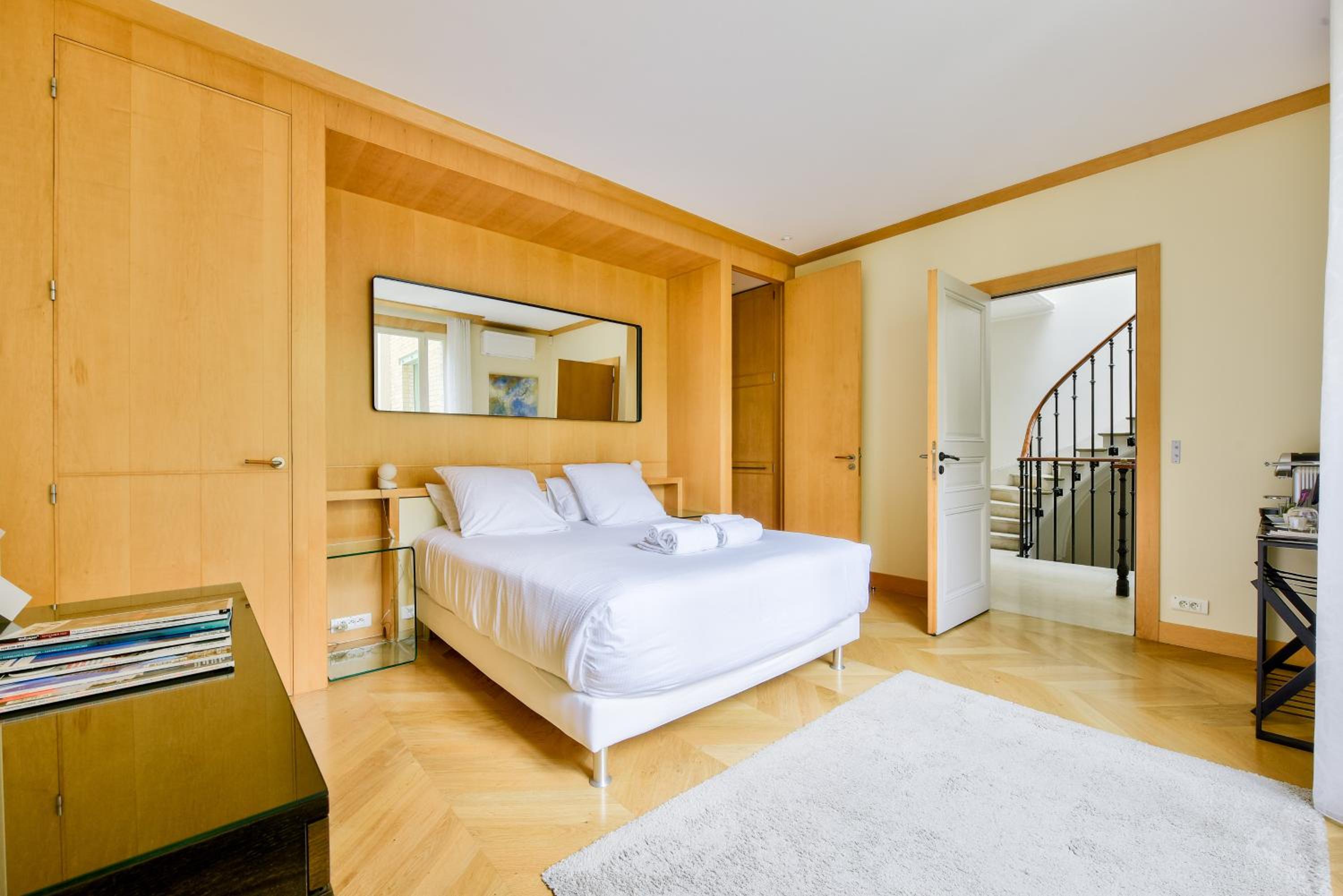 Deluxe Queen Room photo 2