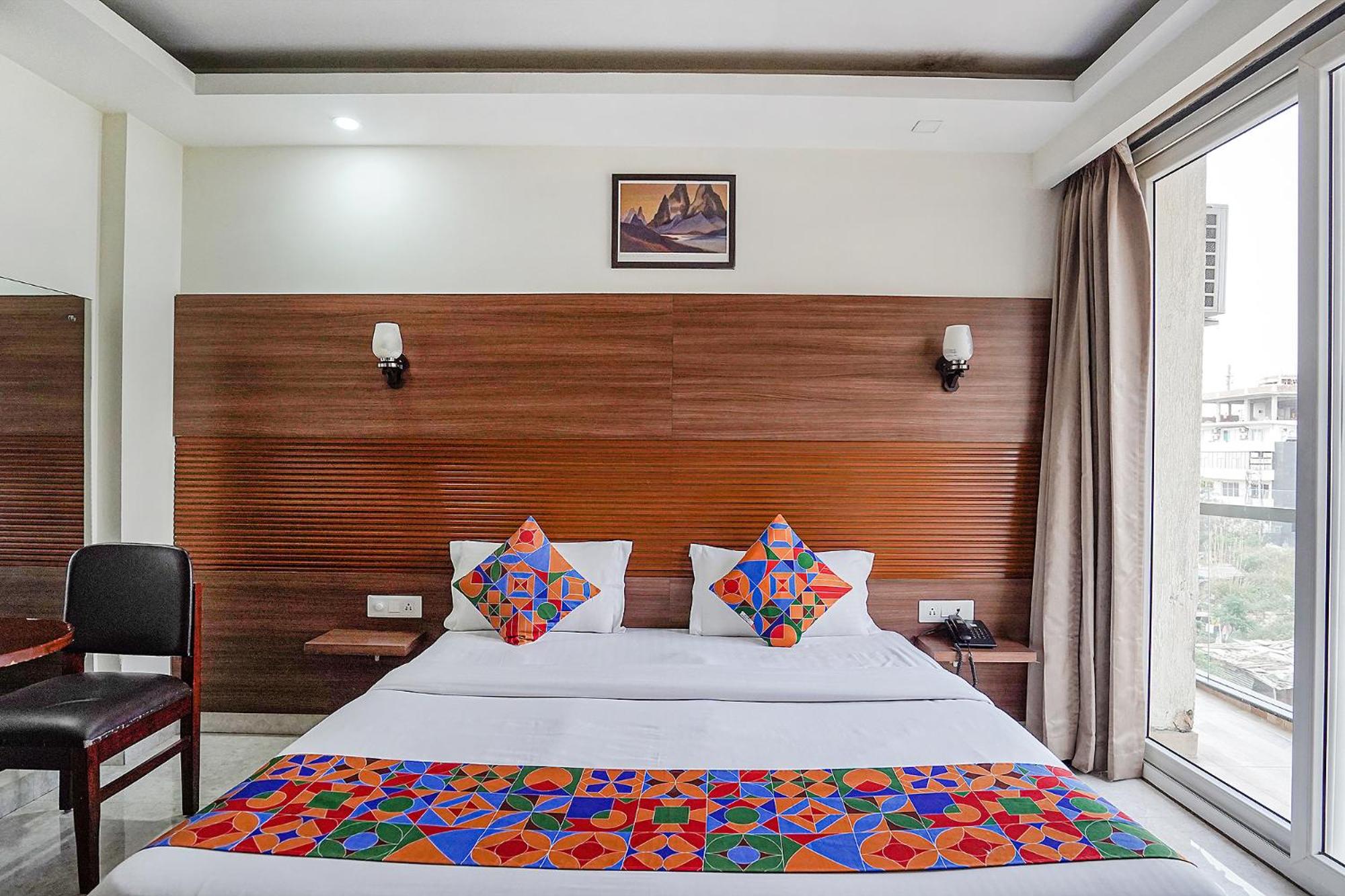 Deluxe Room - Photo 2