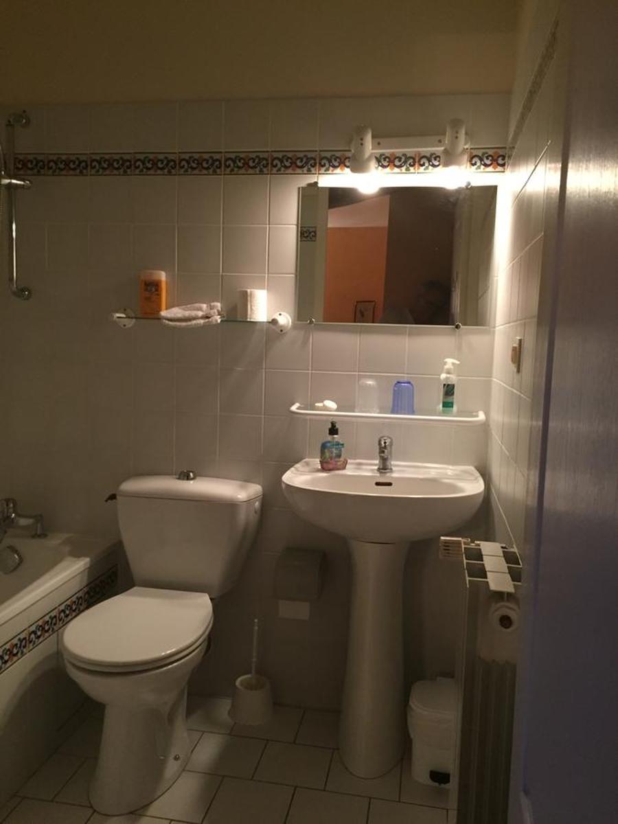 Double Room with Private Bathroom photo 2