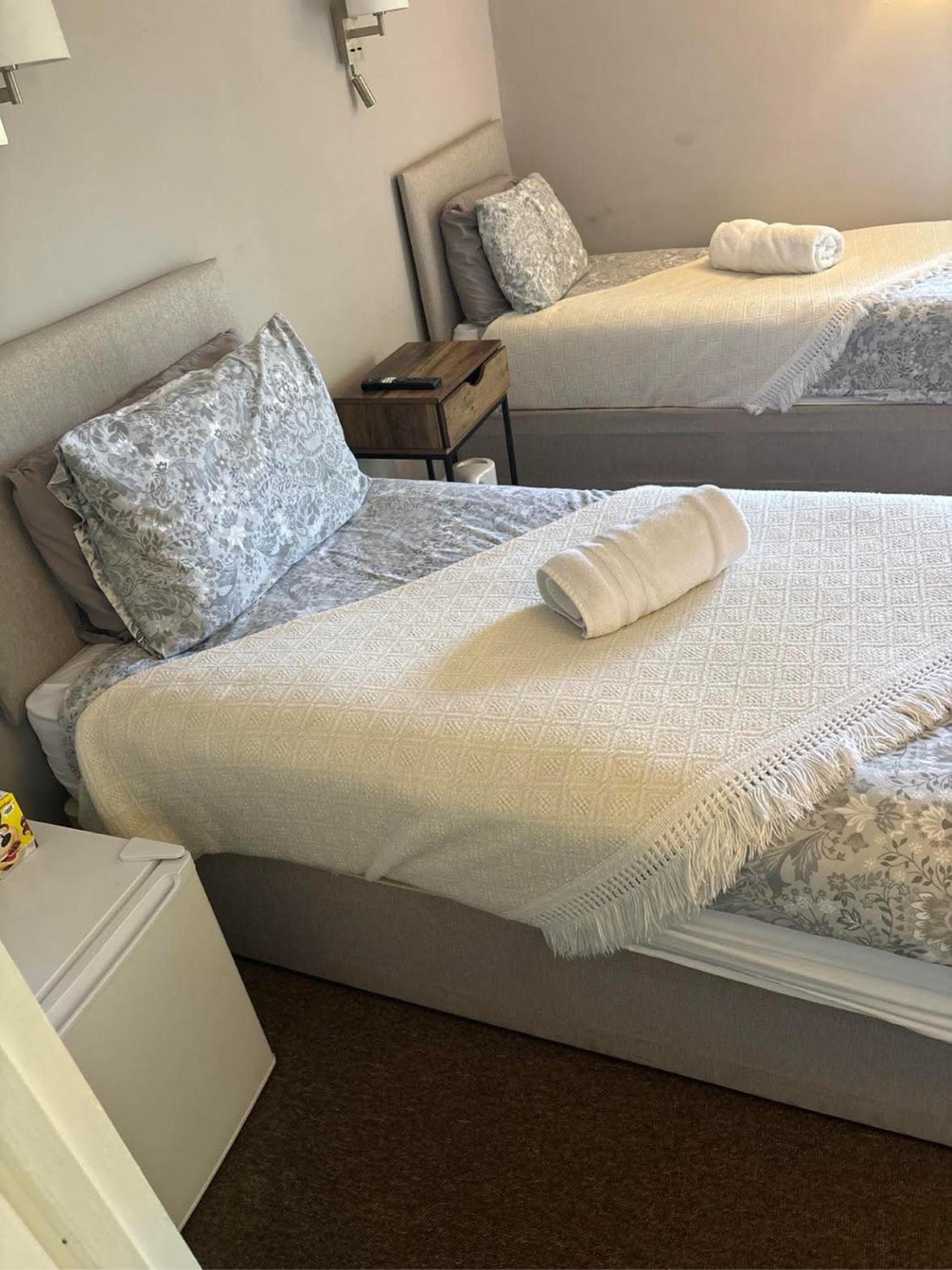 Budget Twin Room photo 2