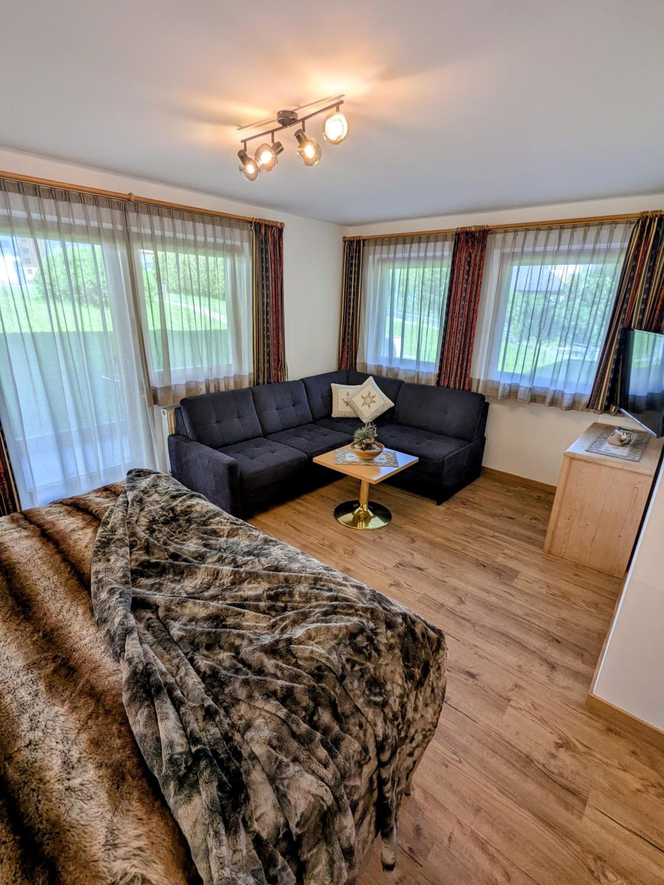 King Room with Mountain View