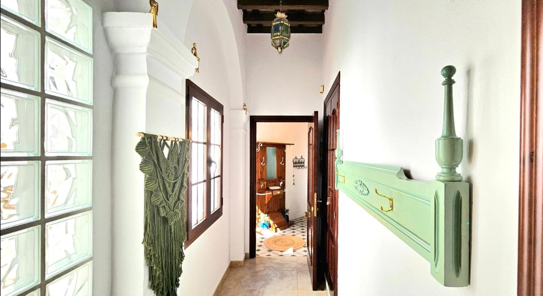Family Room with Private Bathroom photo 3