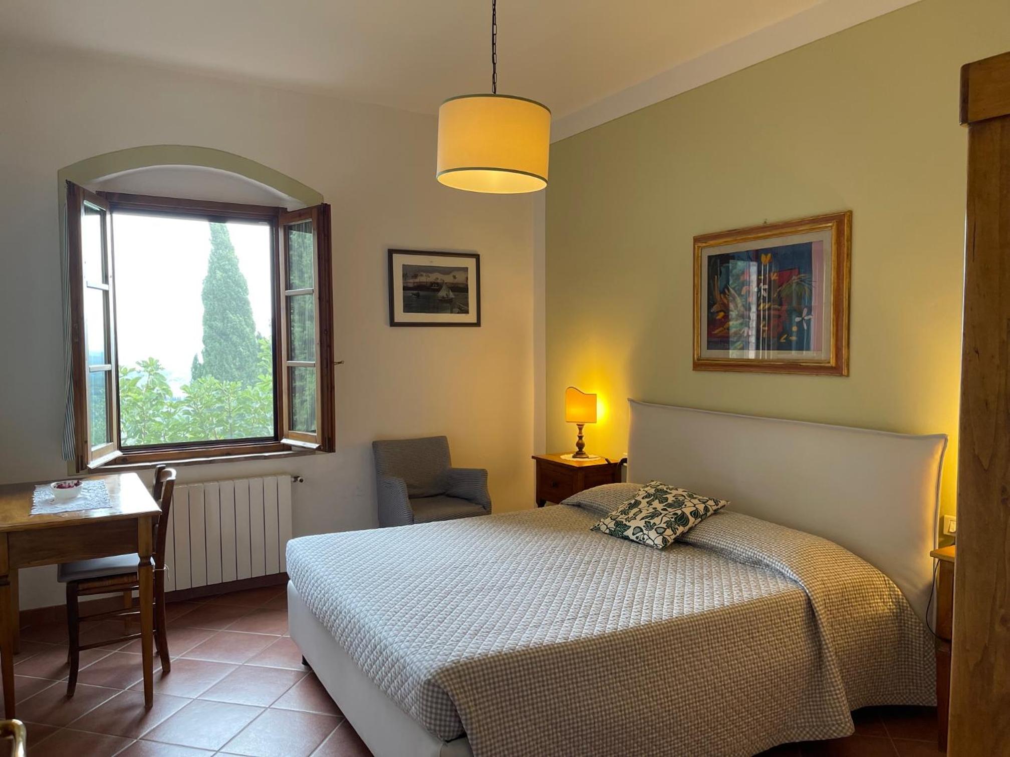 Family Two-Bedroom Apartment with View photo 3