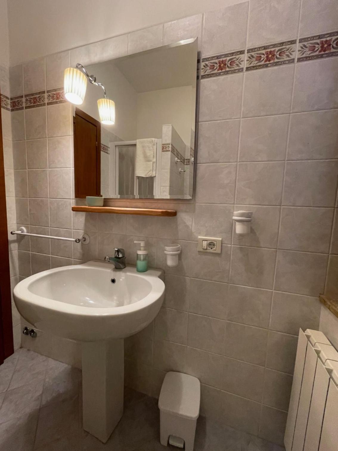 Family Two-Bedroom Apartment with View photo 2