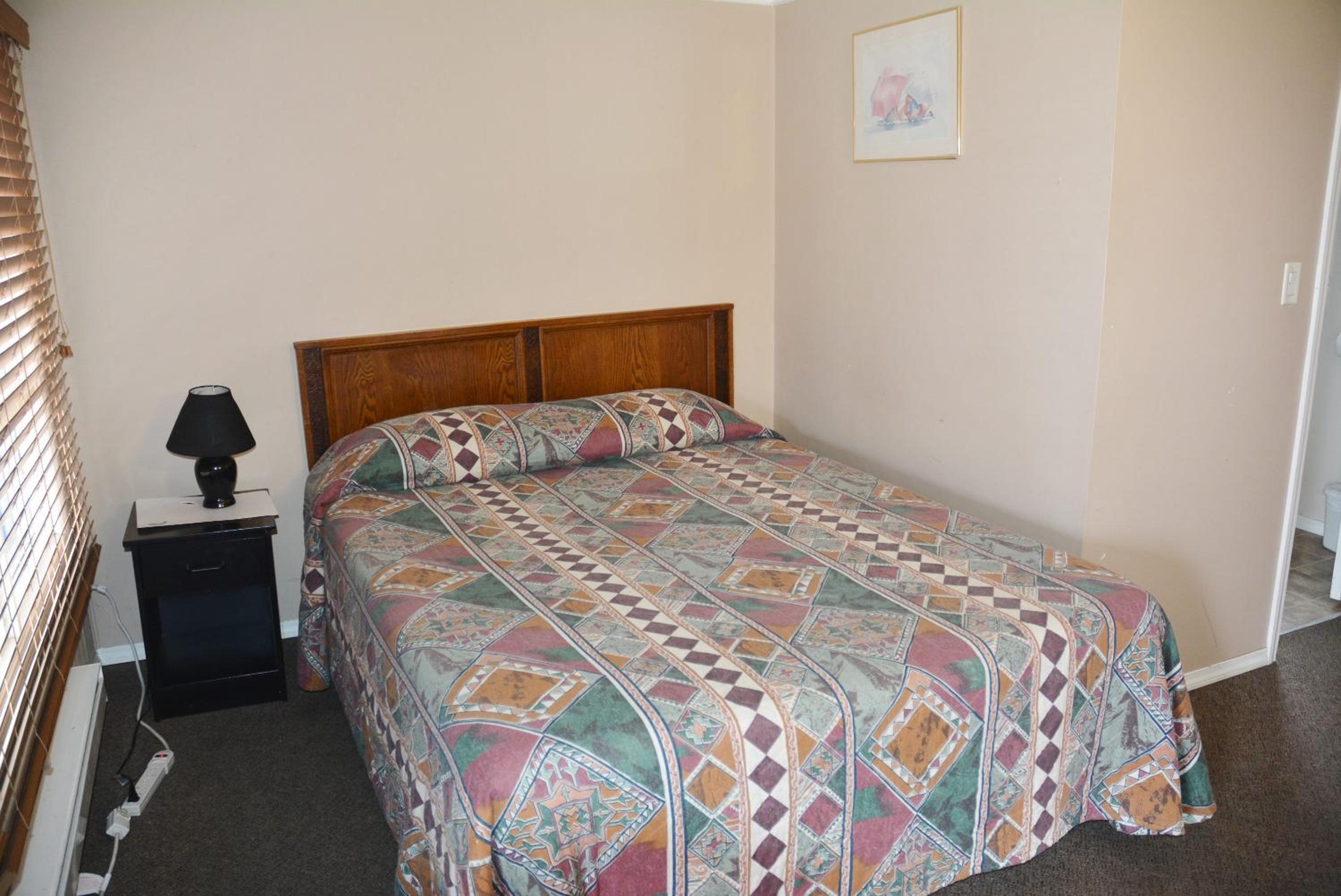 Queen Room - Photo 4