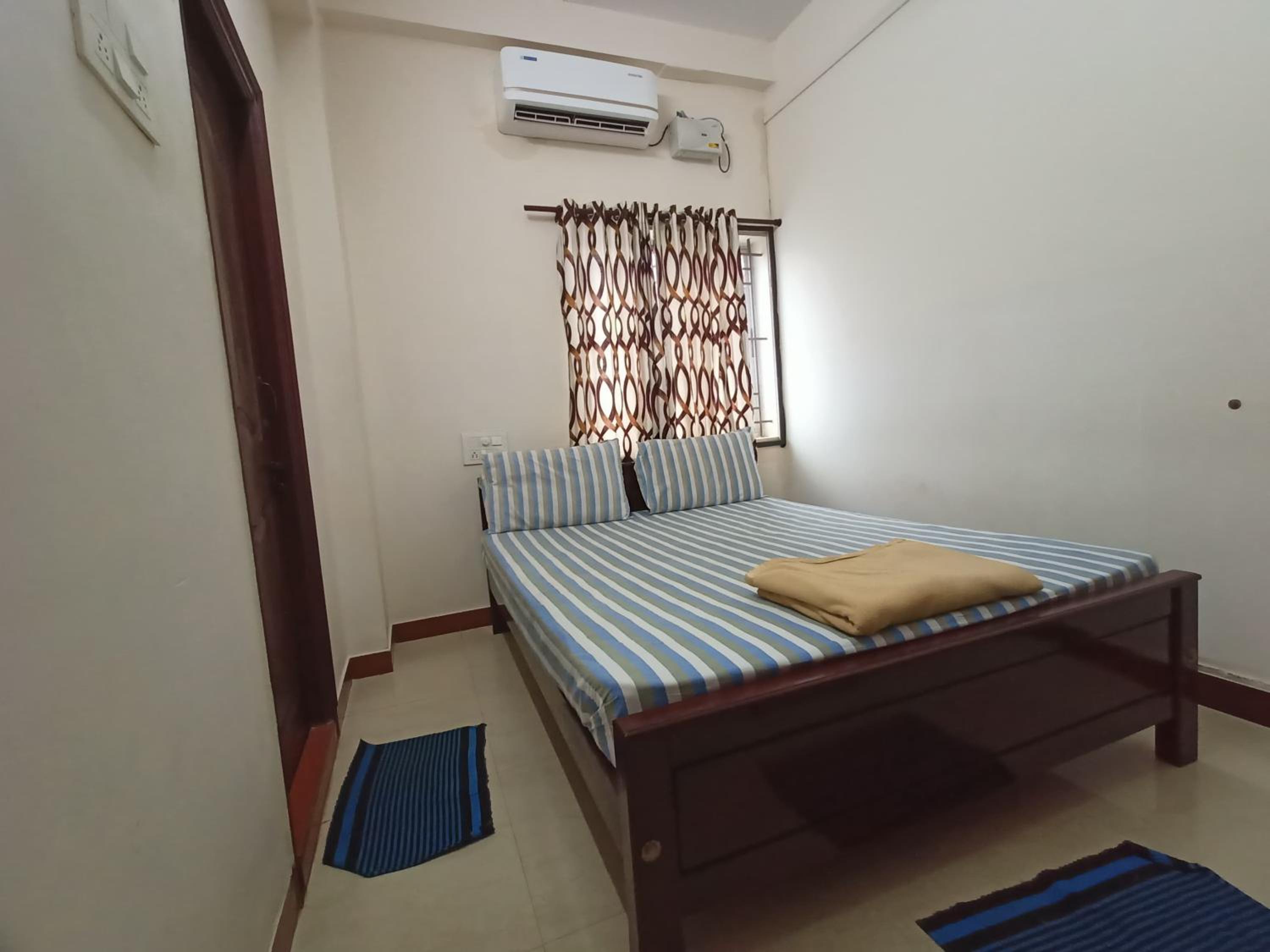 Budget Double Room photo 2