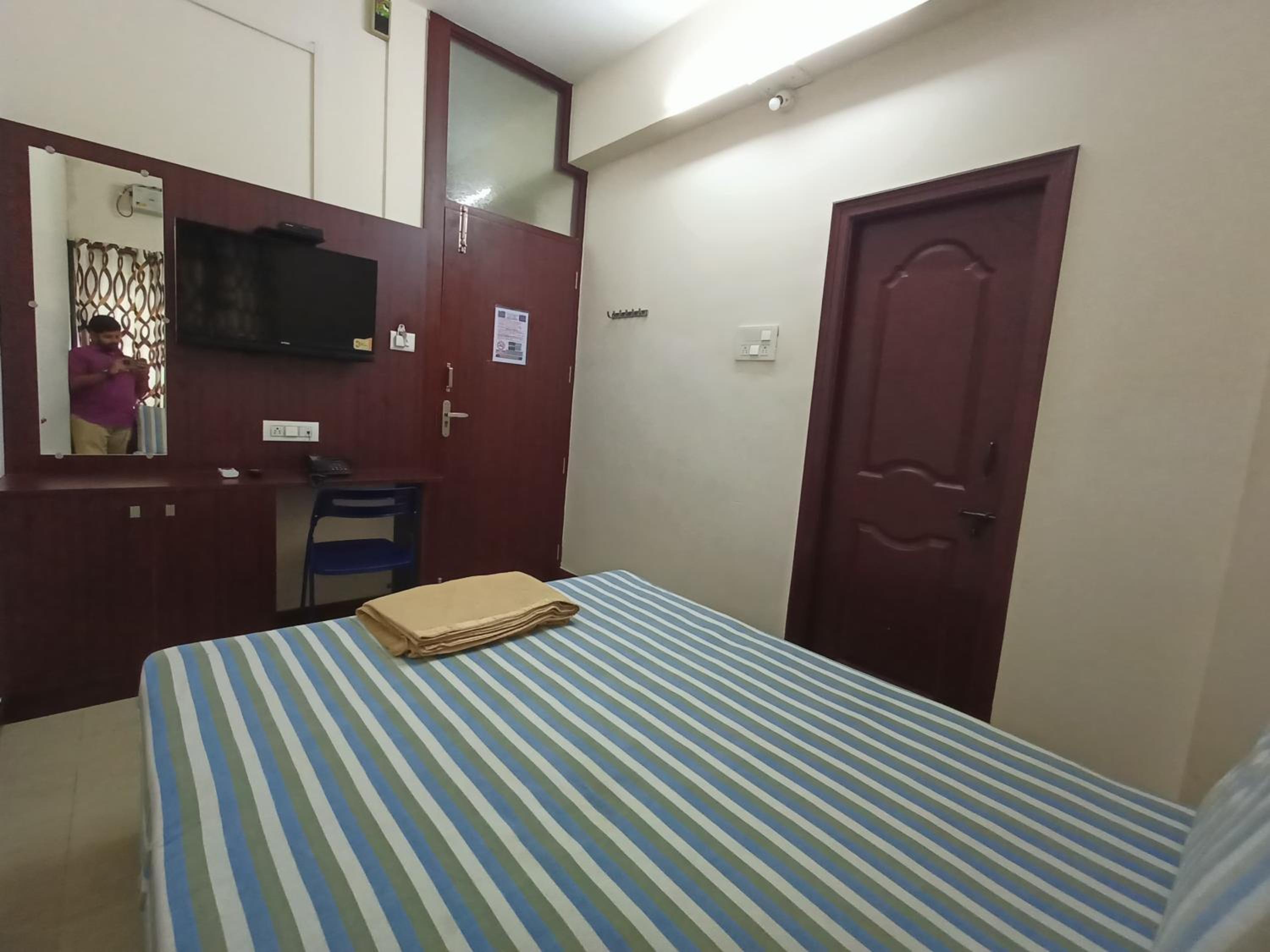 Budget Double Room photo 1