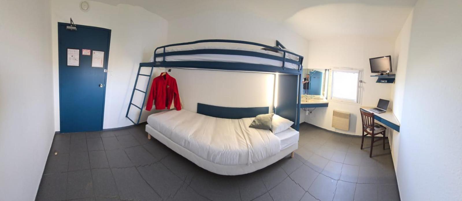 Twin Room with Shared Bathroom