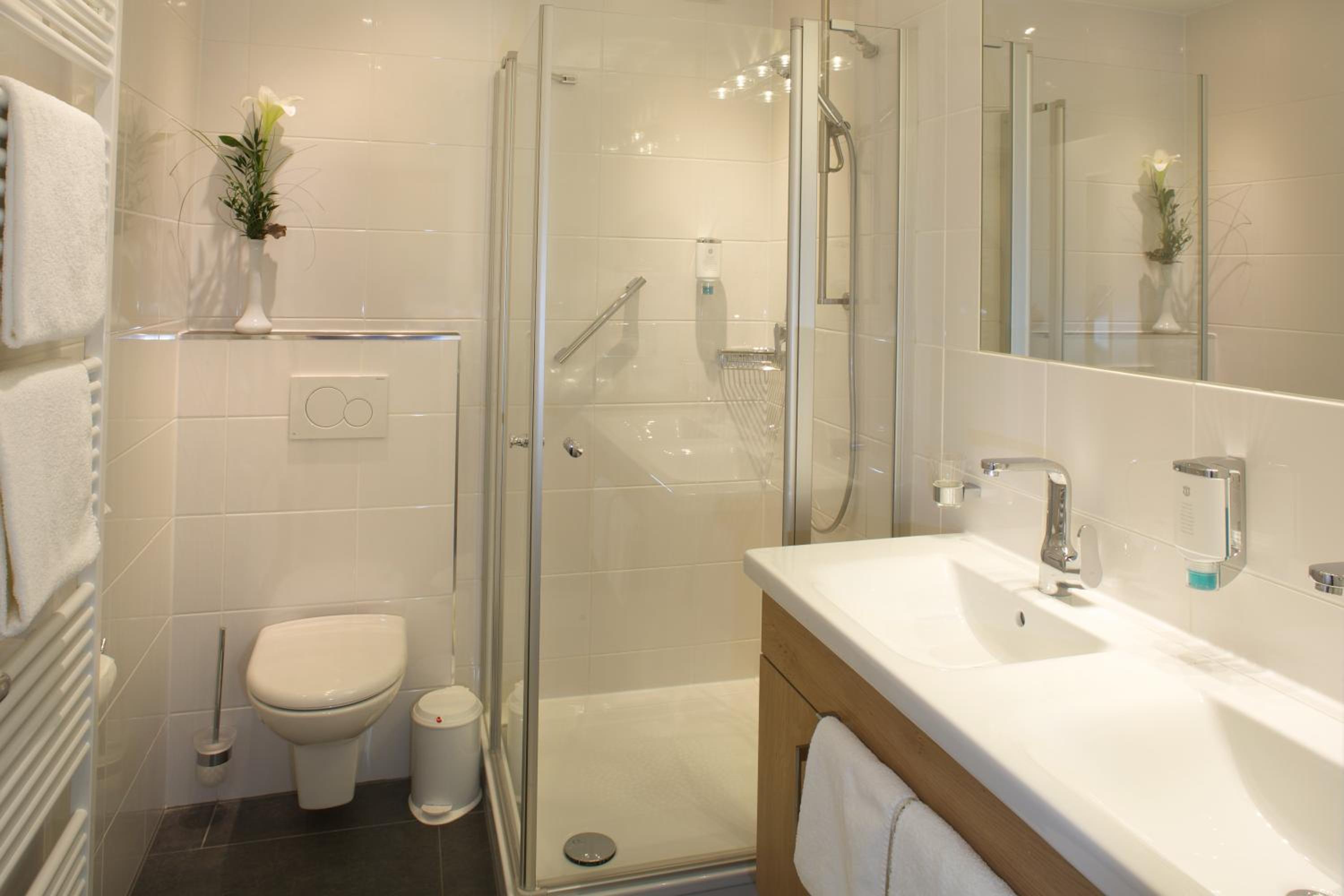 Double Room with Balcony - Photo 4