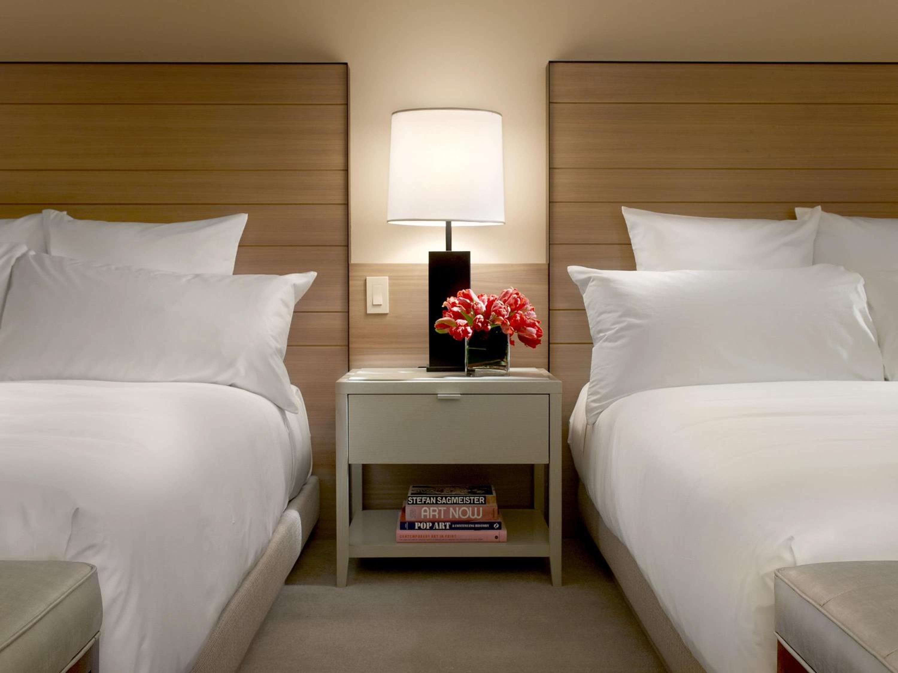 Deluxe Double Queen Room with Roll-In Shower photo 1