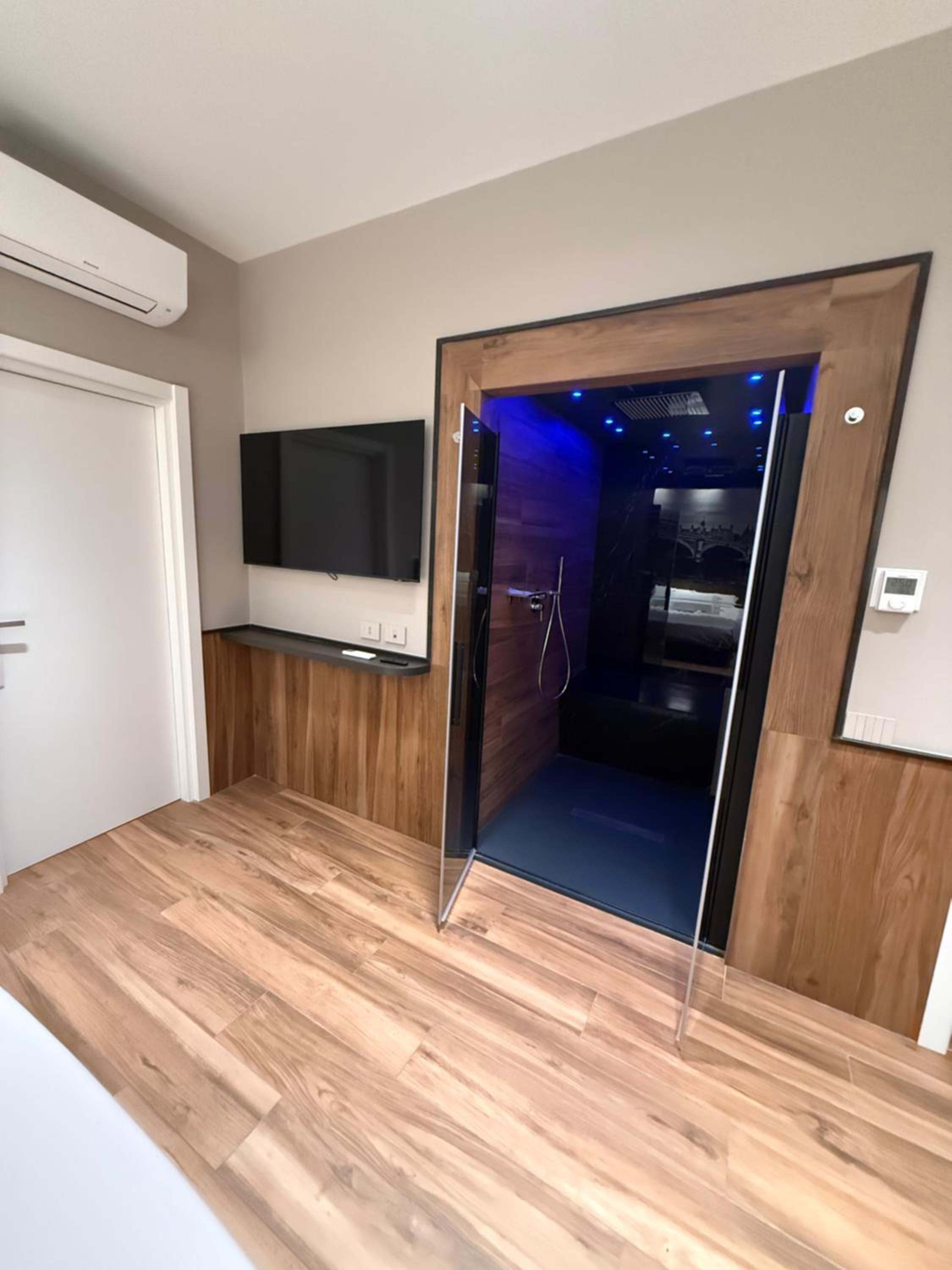 Superior King Room photo 3