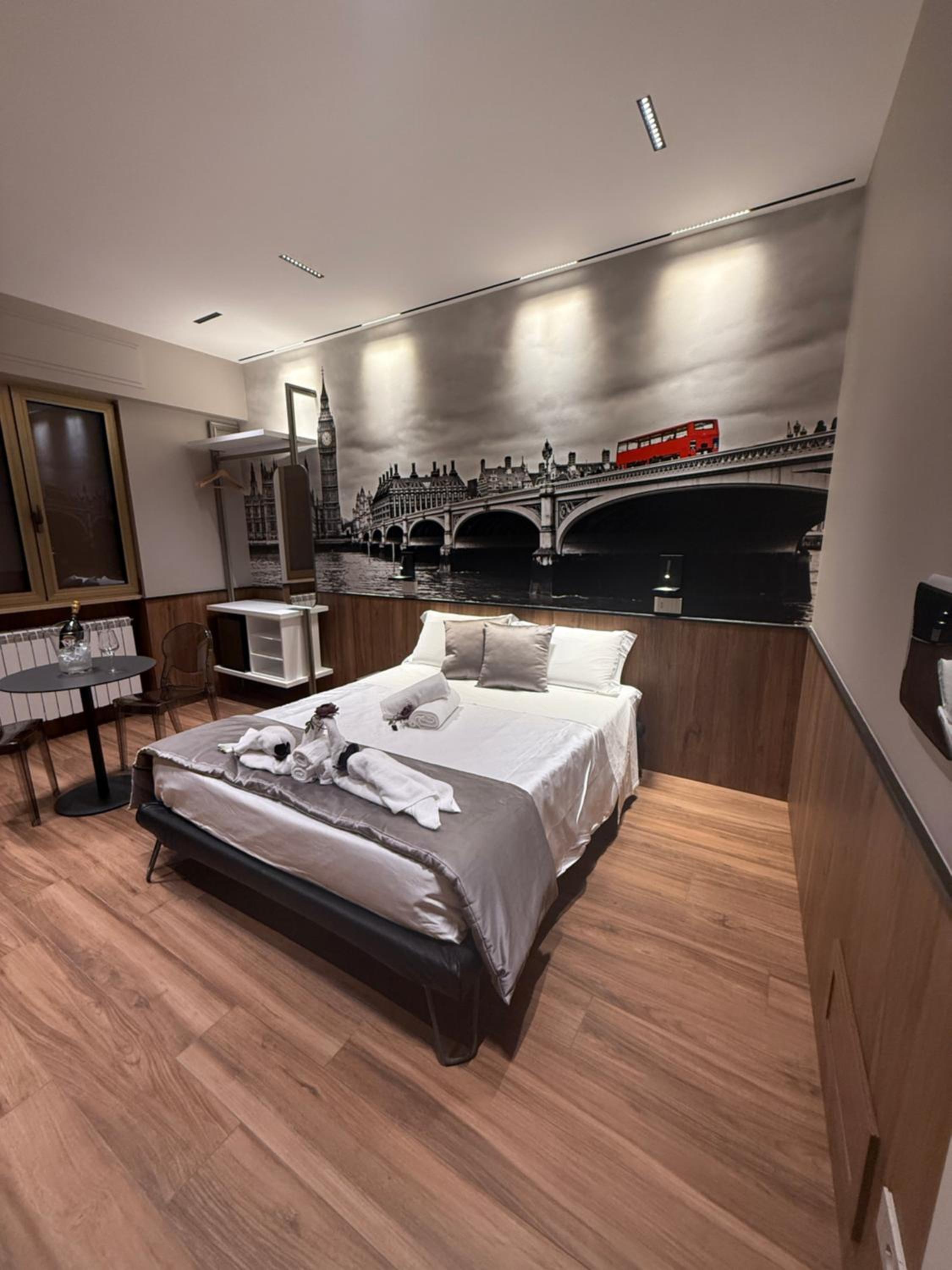 Superior King Room
