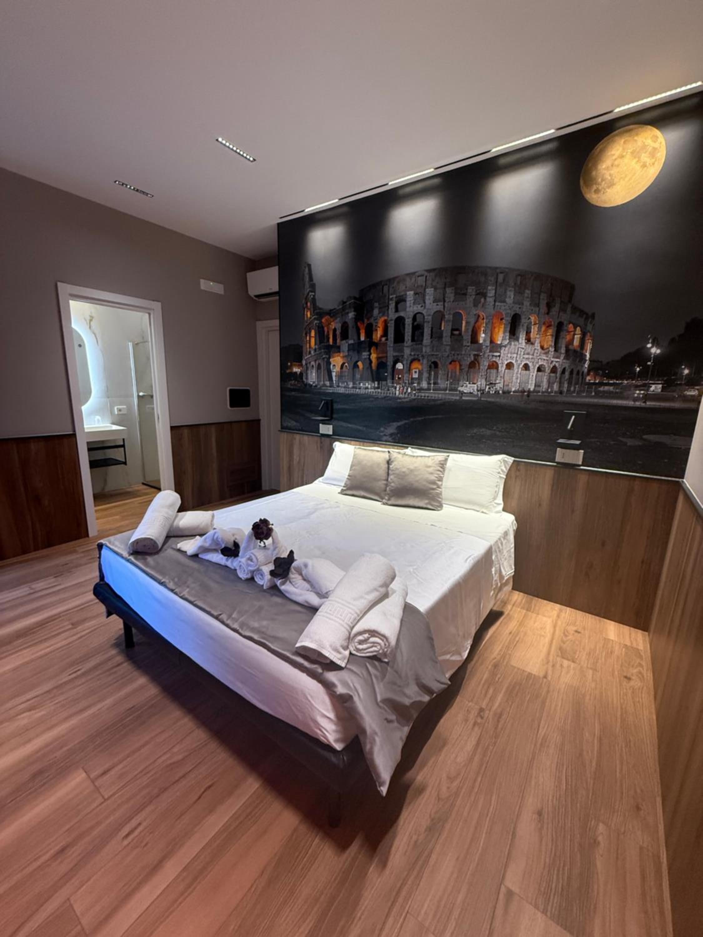 King Room with Spa Bath