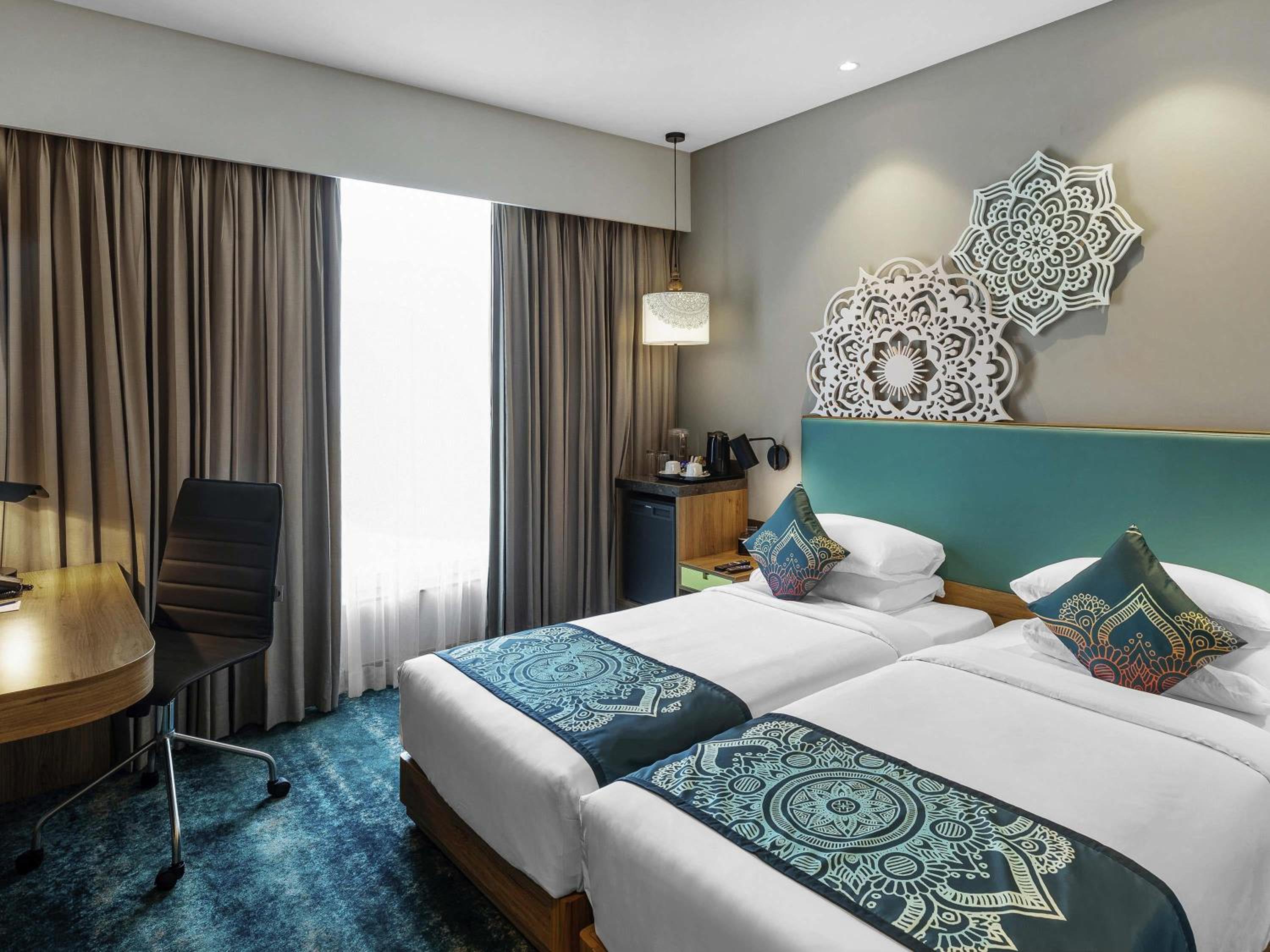 Superior Twin Room With Bay Window - 15% Discount on Food & Beverages and Laundry,  INR 500 SPA credit per room per stay - Photo 1