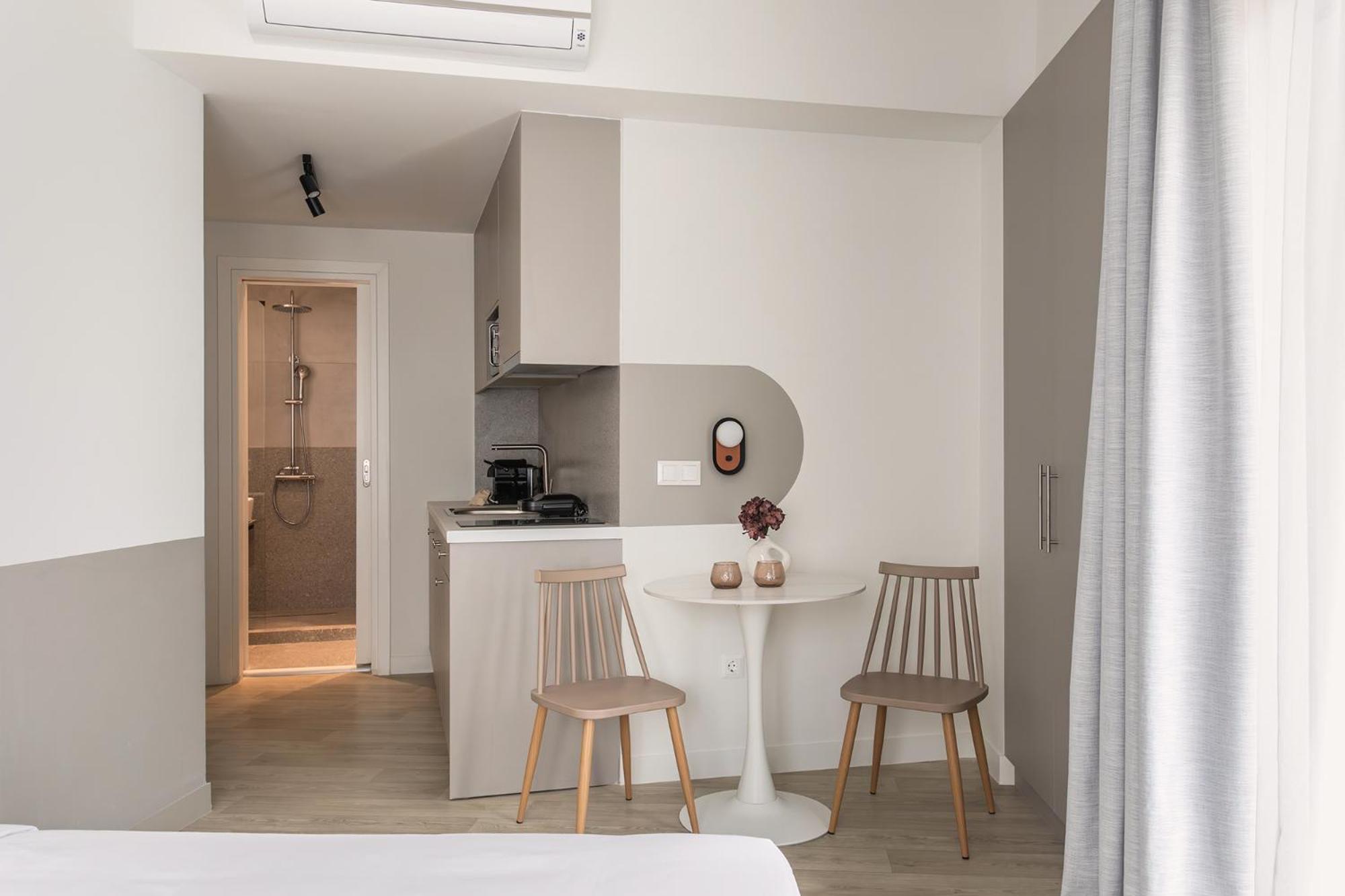 Studio Apartment