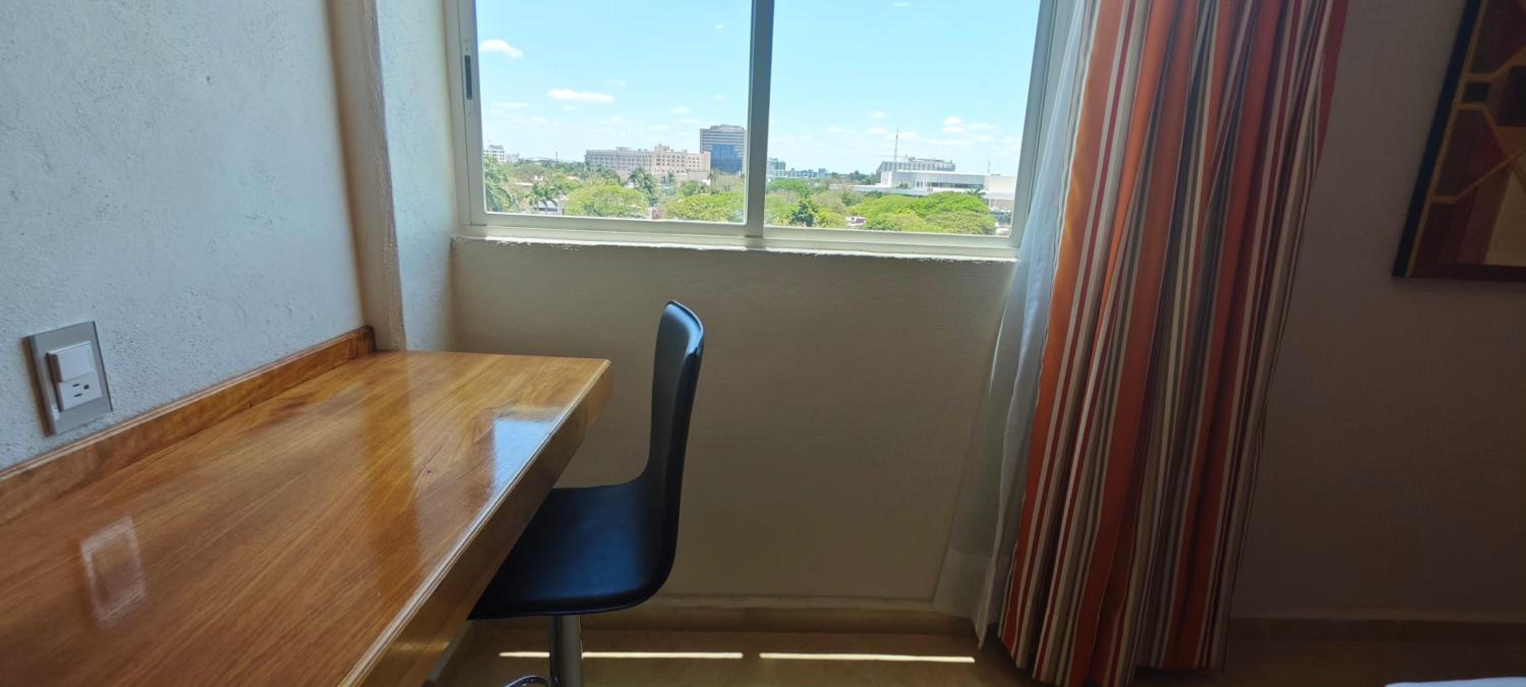 Superior Twin Room with City View photo 3