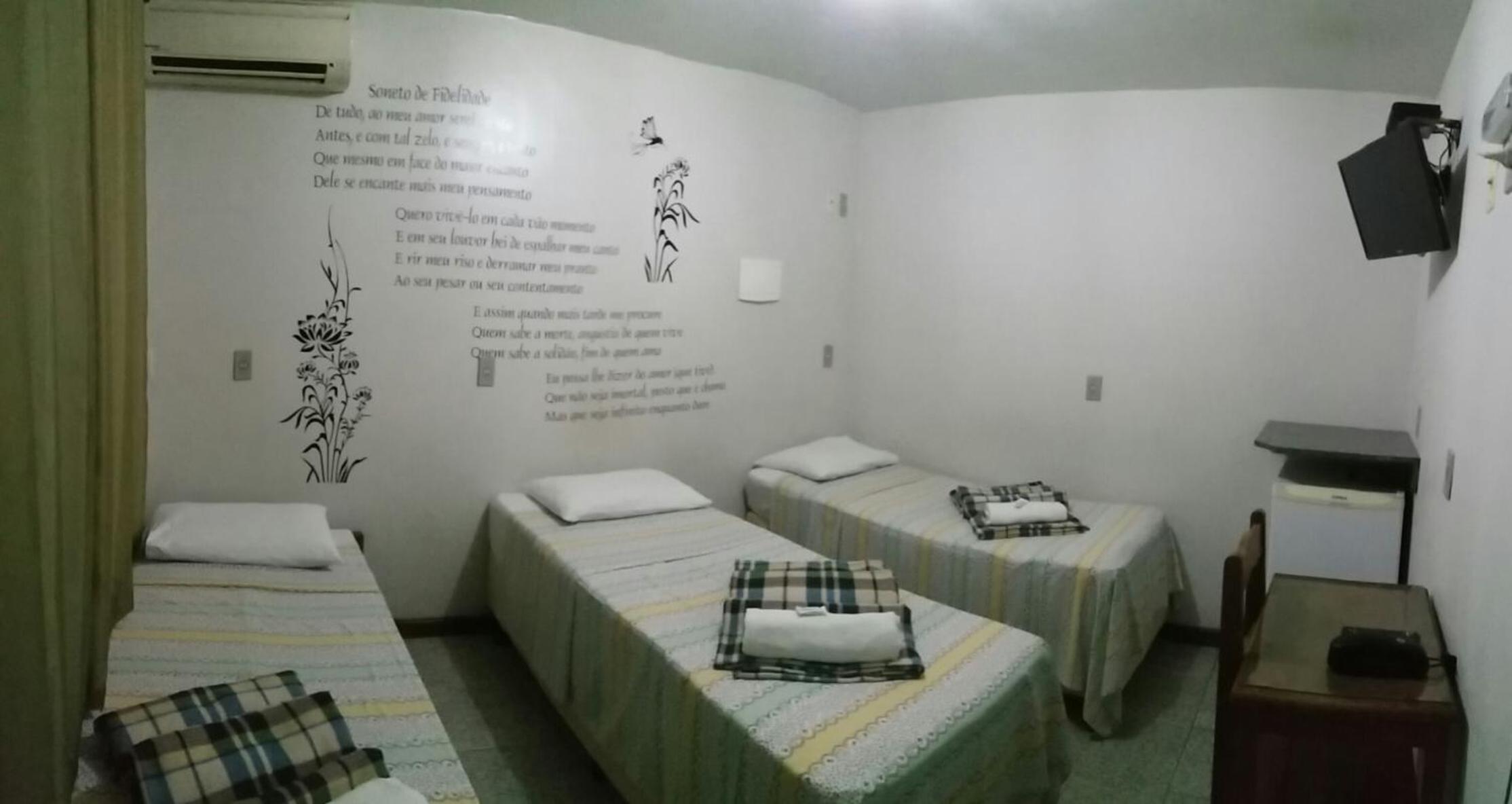 Economy Triple Room photo 1