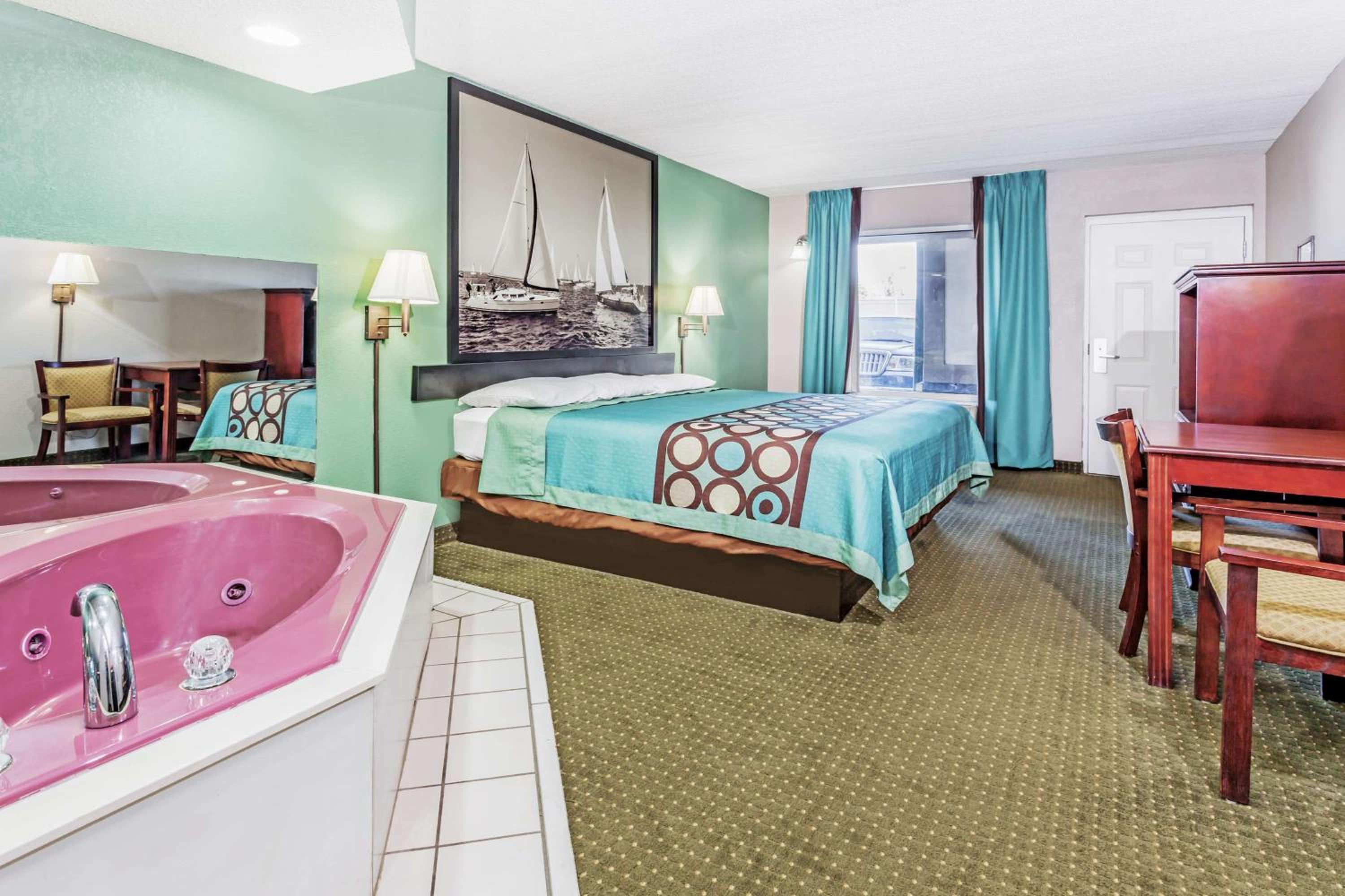 Deluxe King Studio Suite -  Non-Smoking - Photo 1