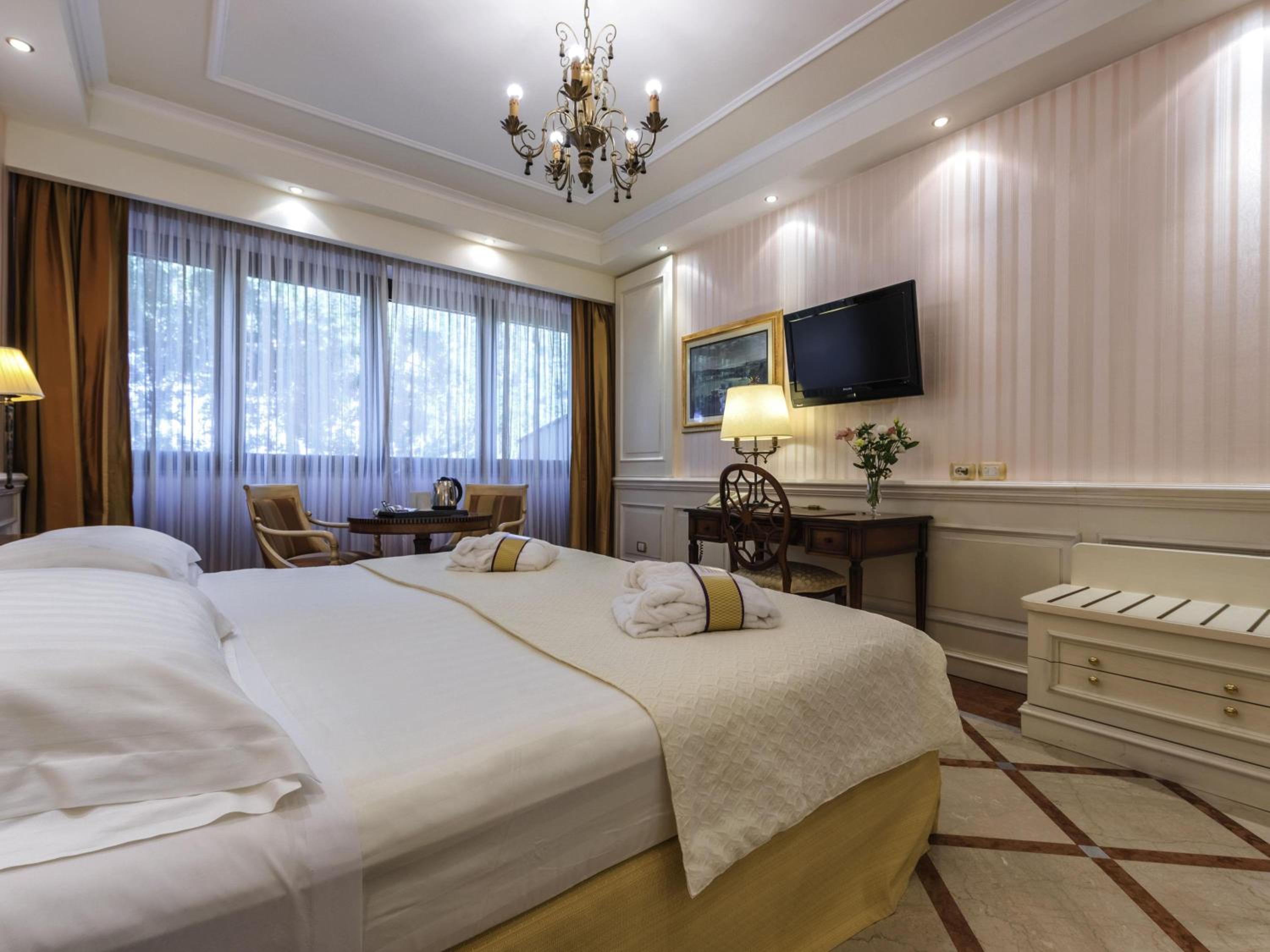Classic Double Room - Photo 5