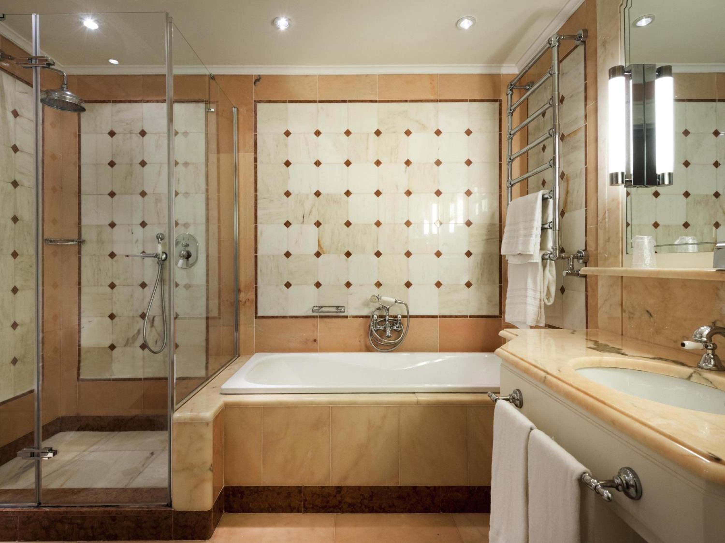 Classic Double Room - Photo 4