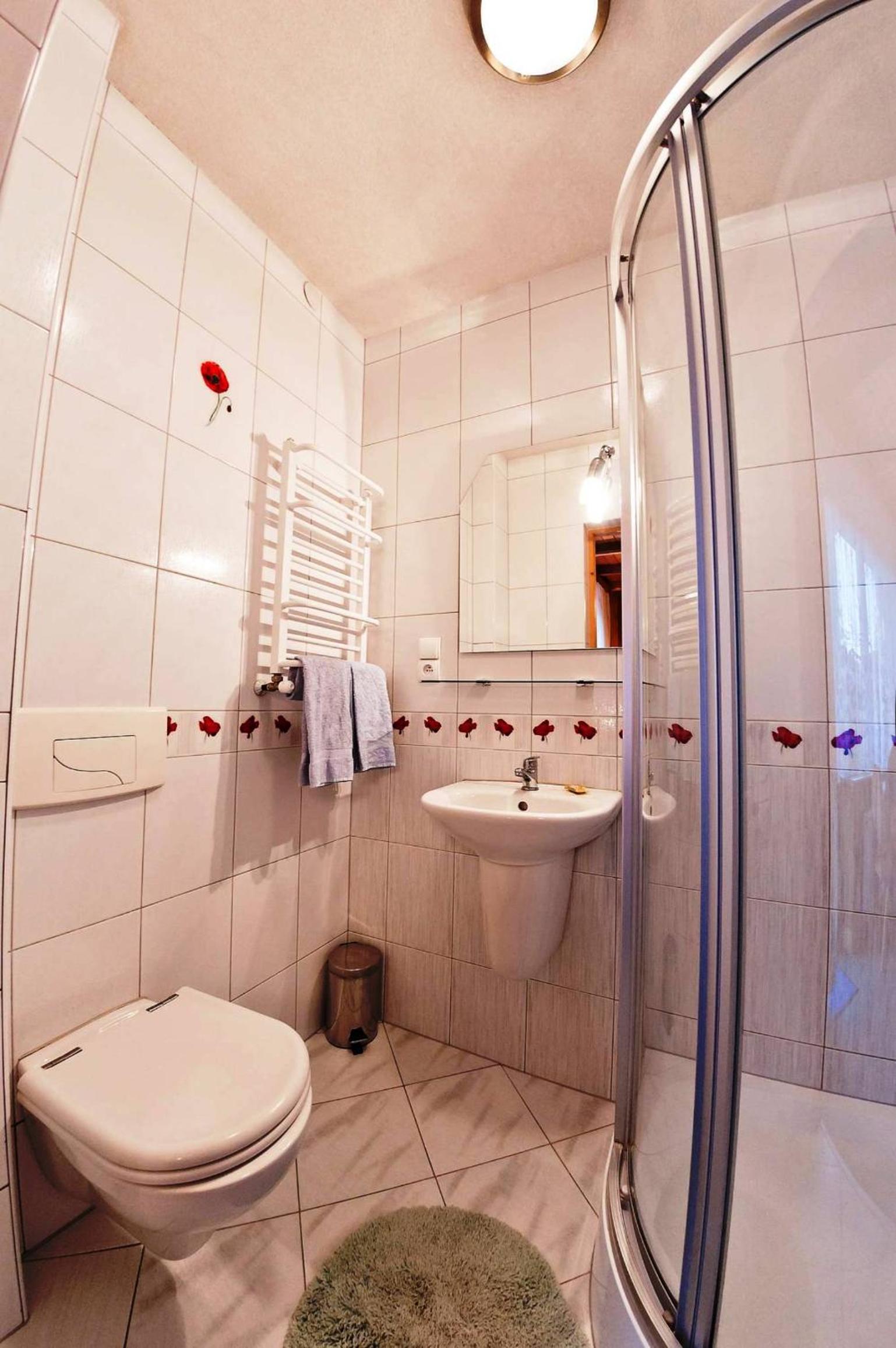 Double Room with Balcony - Photo 4