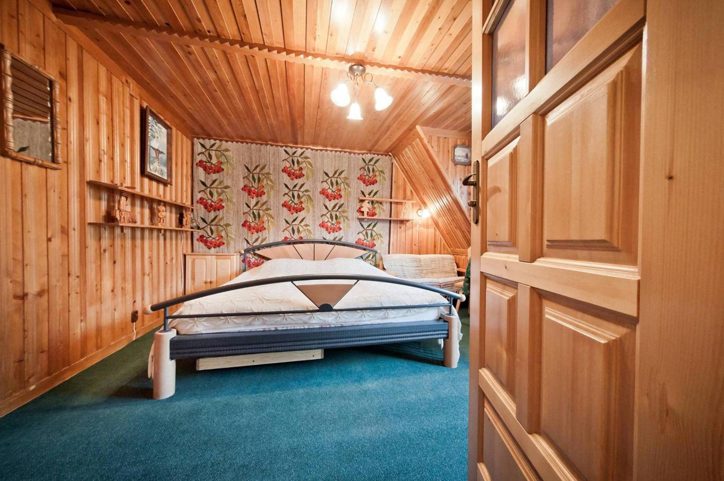 Double Room with Balcony - Photo 9