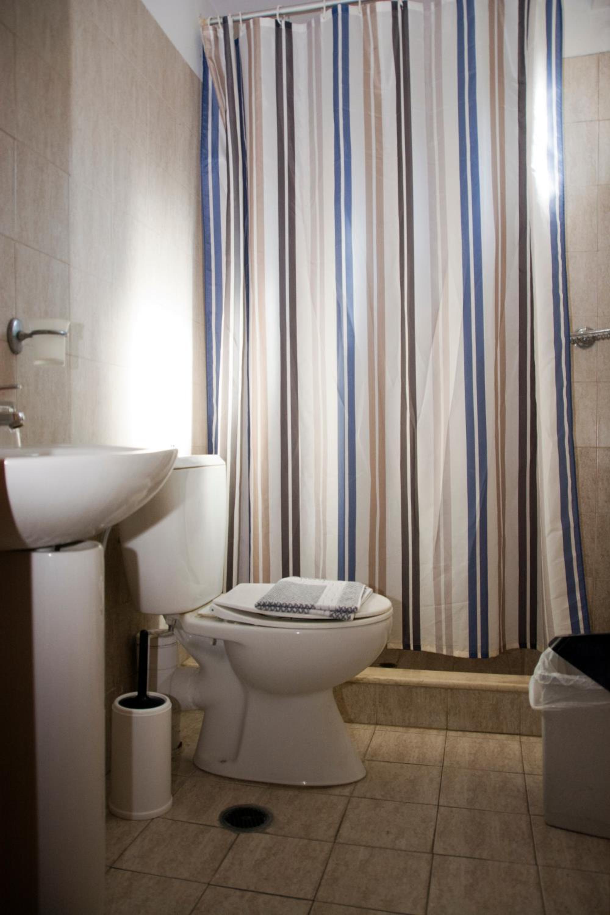 Double or Twin Room - Photo 3