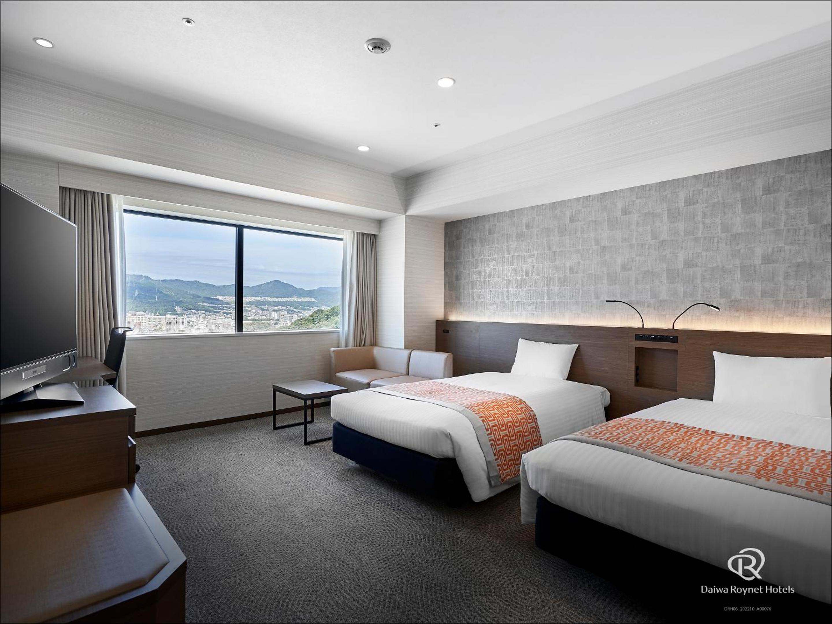 Moderate Twin Room for Single Use - Non-Smoking