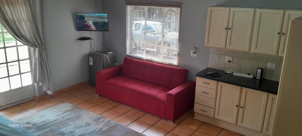 Family Room photo 3