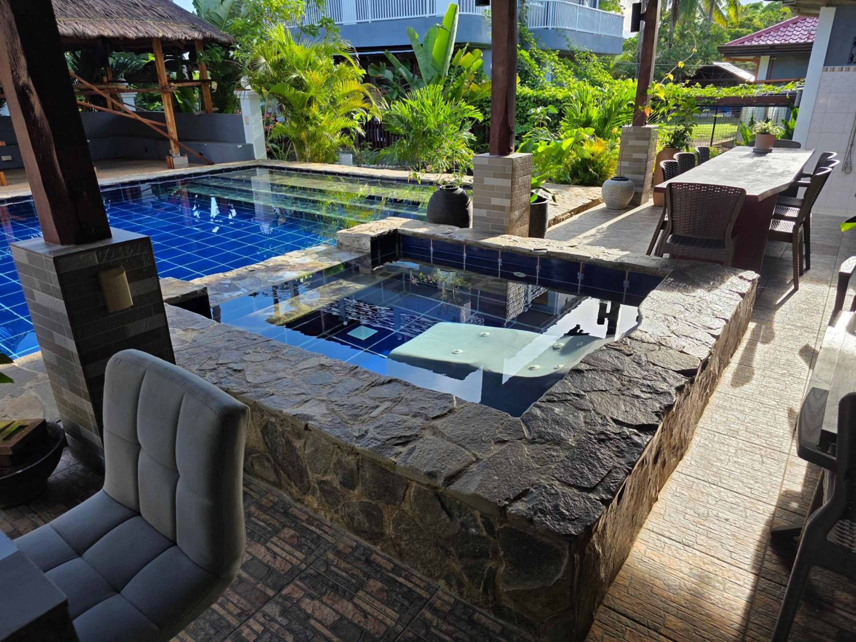 Deluxe Double or Twin Room with Pool View - Annex photo 2