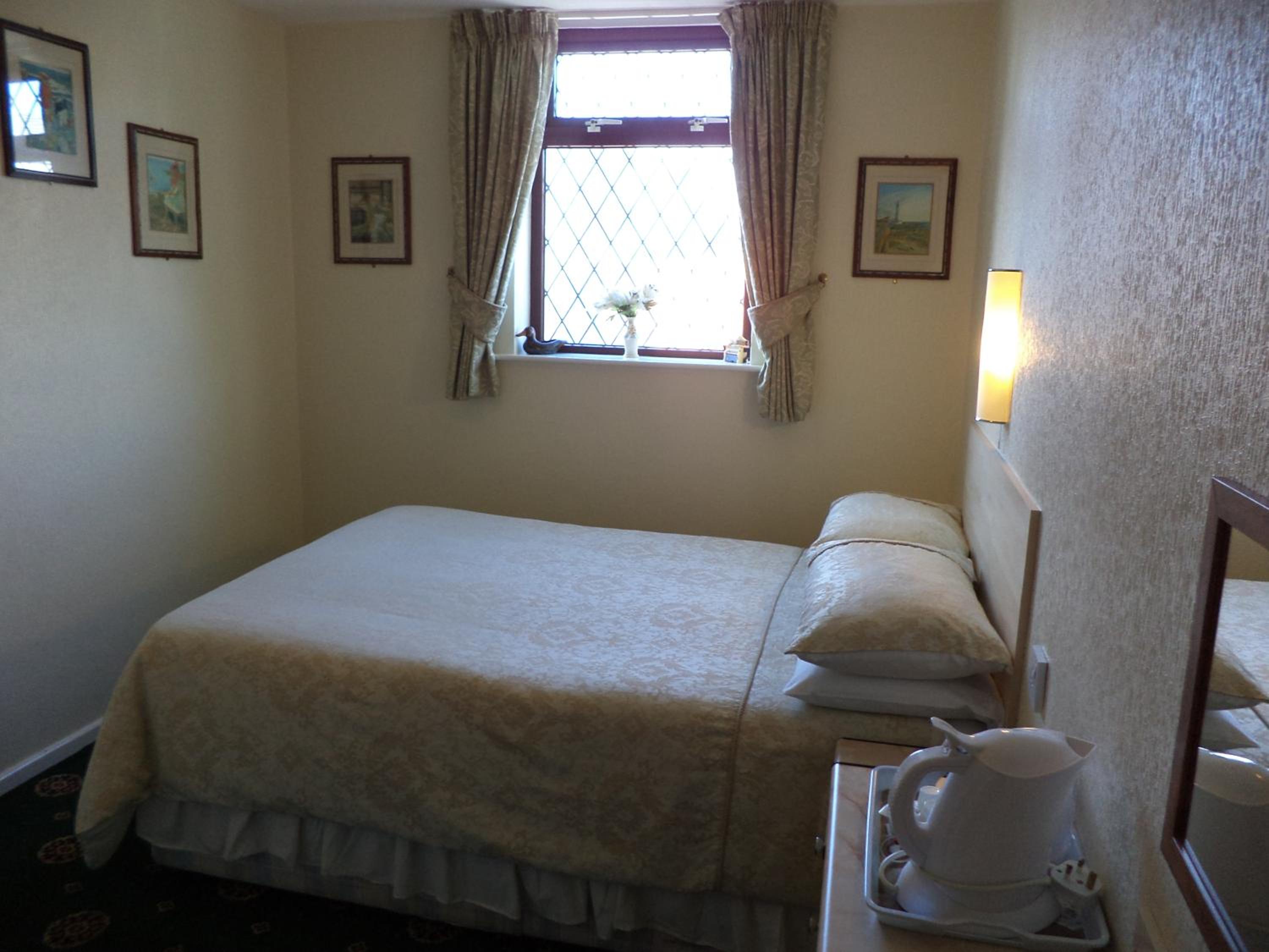 Small Double Room - Photo 2