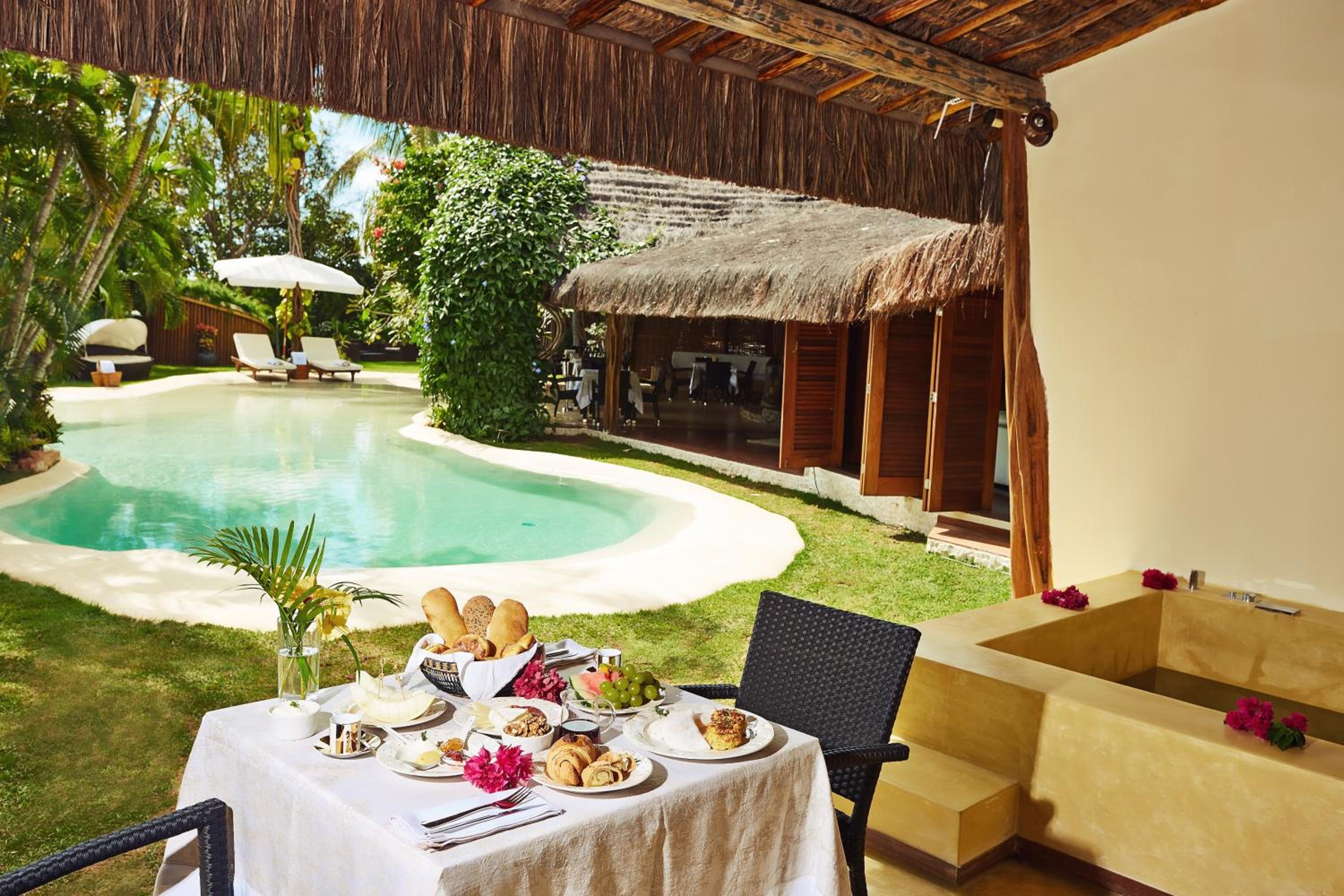 Suite with Pool View photo 3