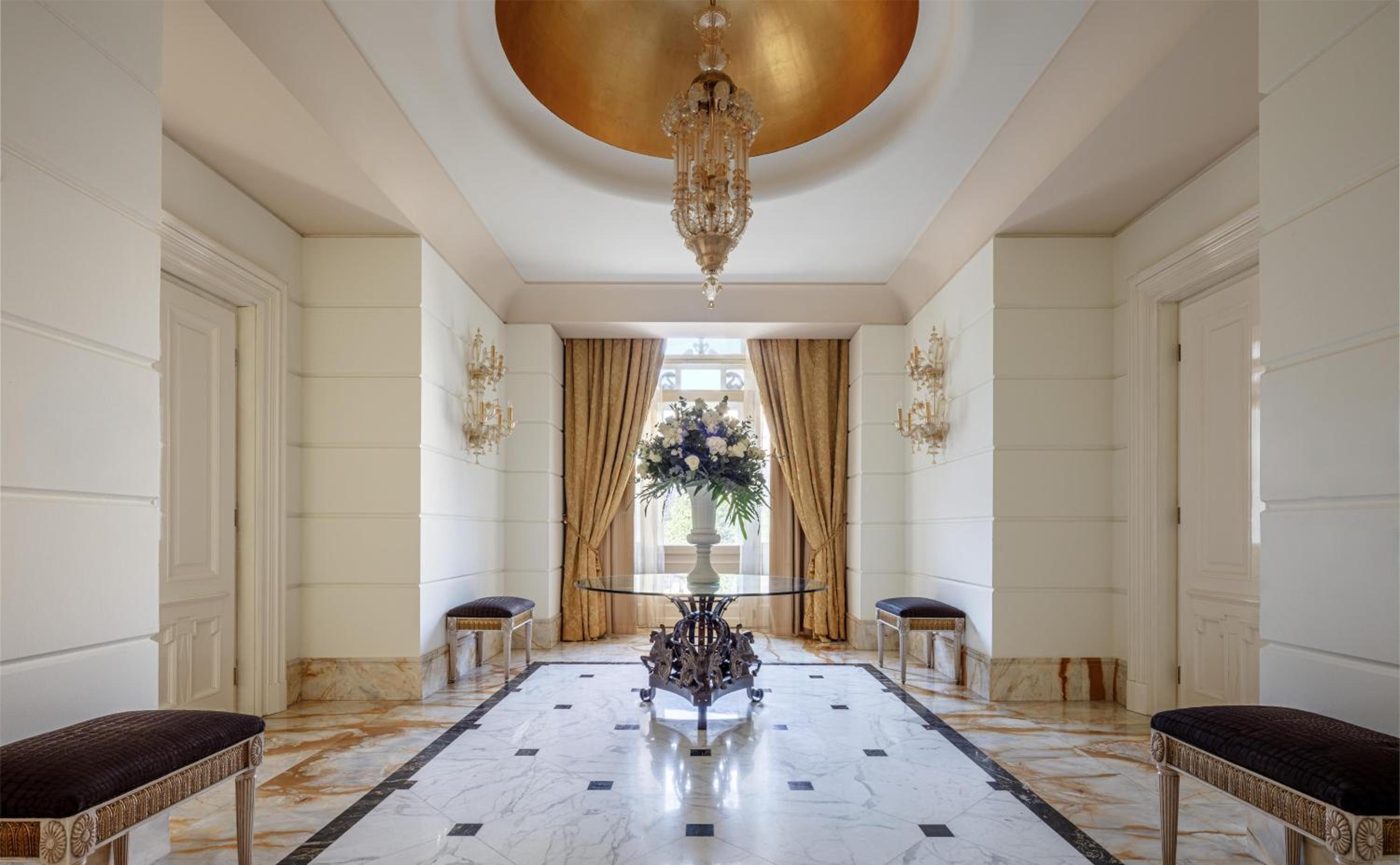 Ruby Presidential Suite