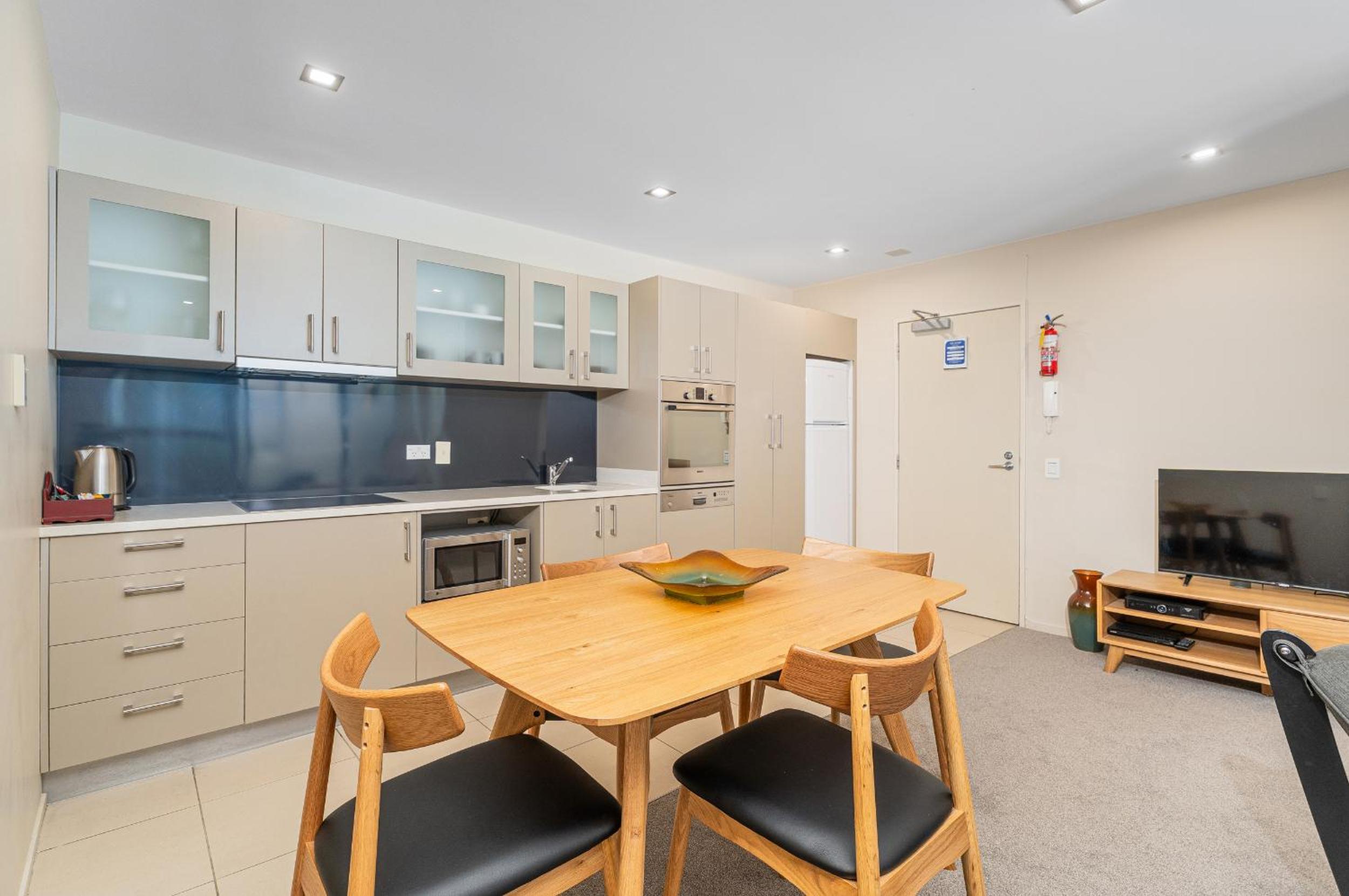 One-Bedroom Apartment with River View photo 2