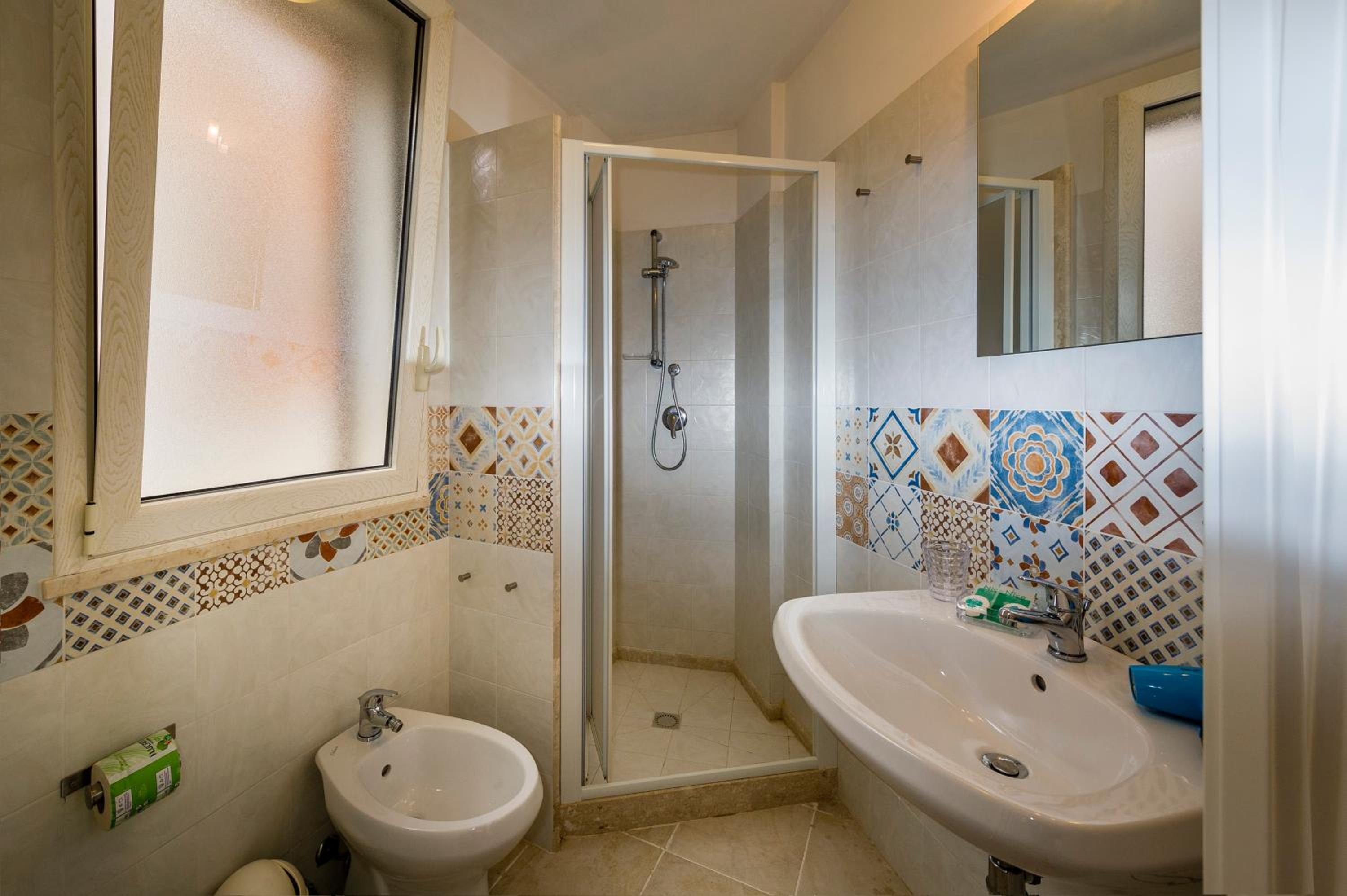 Large Double Room photo 2