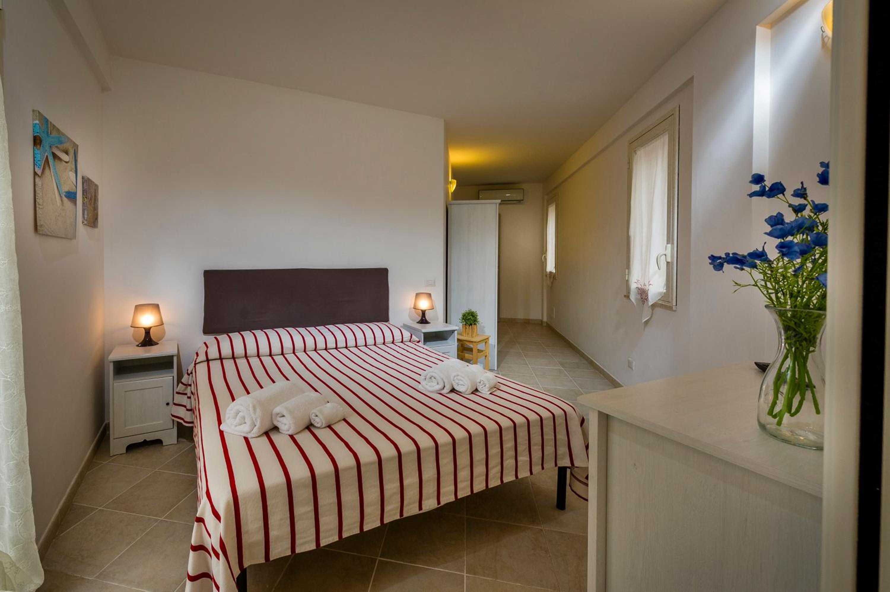 Large Double Room photo 3