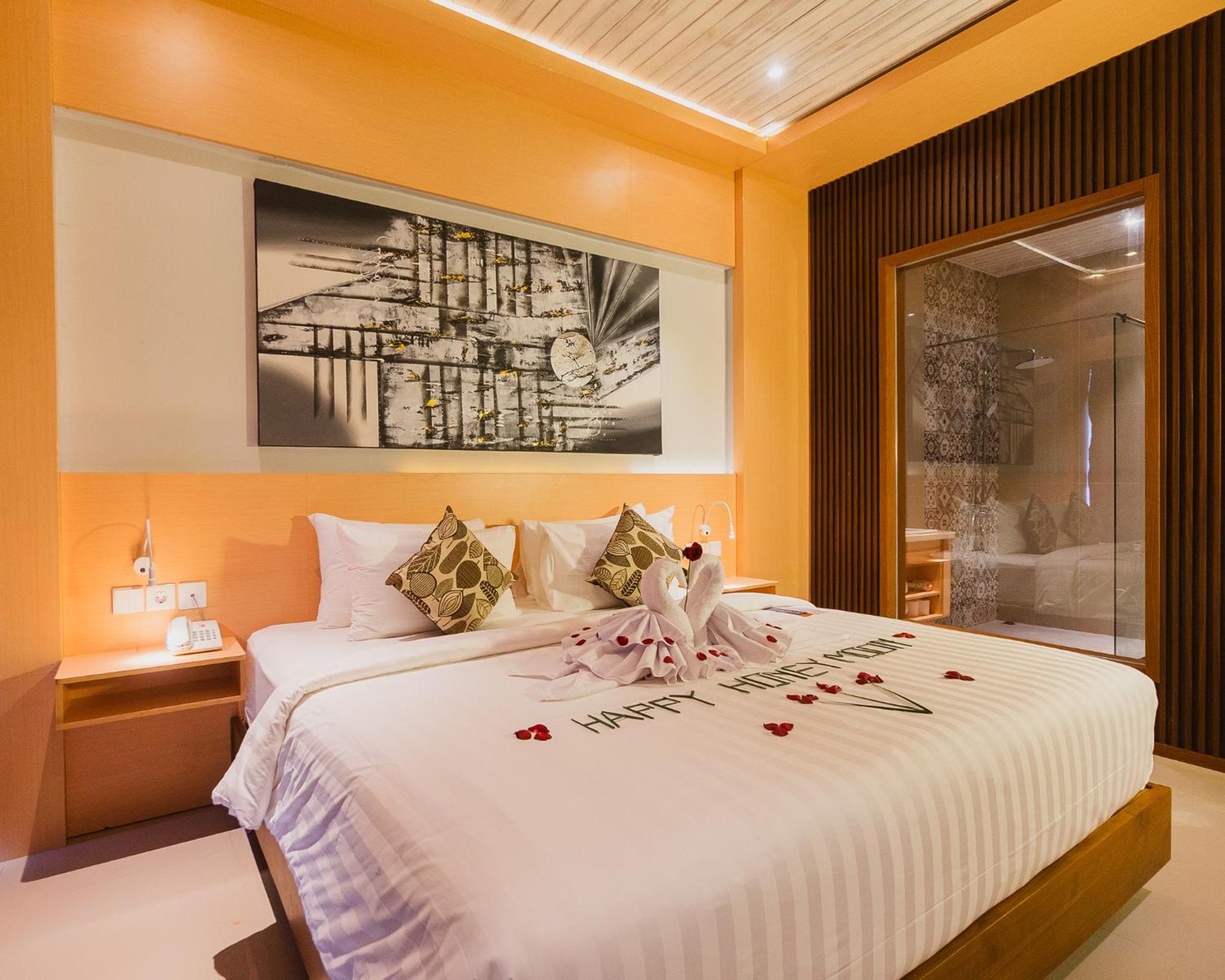 Deluxe Double or Twin Room with Pool View - Photo 12