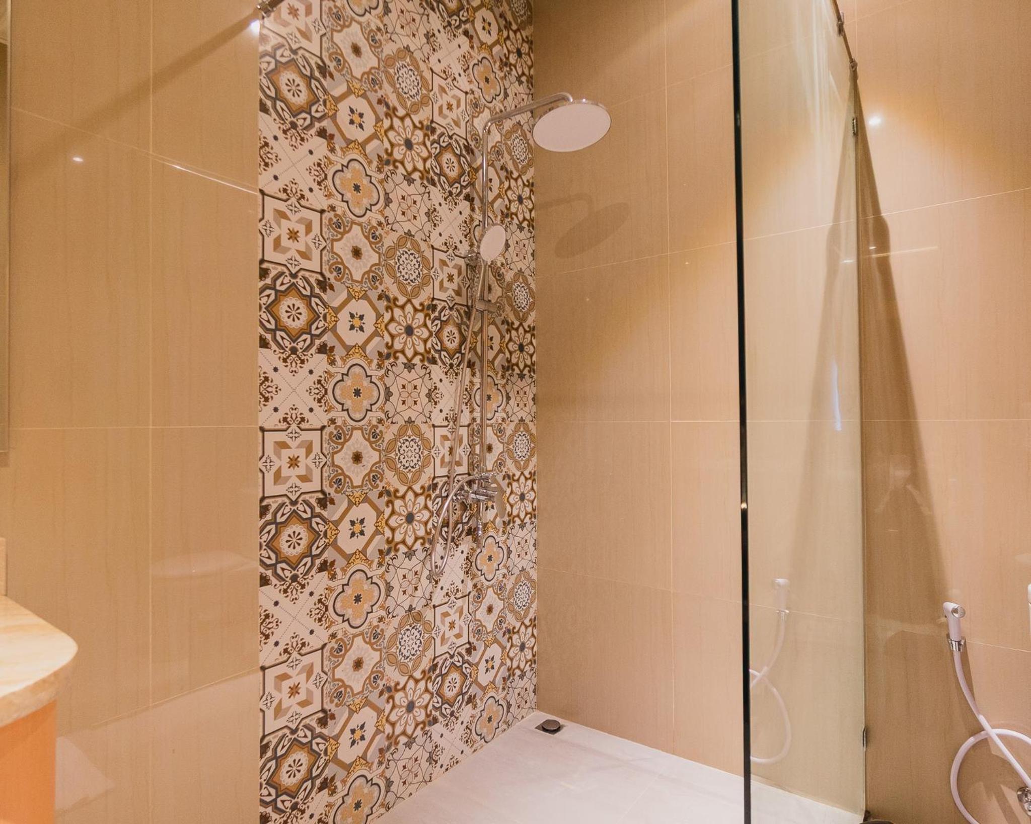 Deluxe Double or Twin Room with Pool View - Photo 15