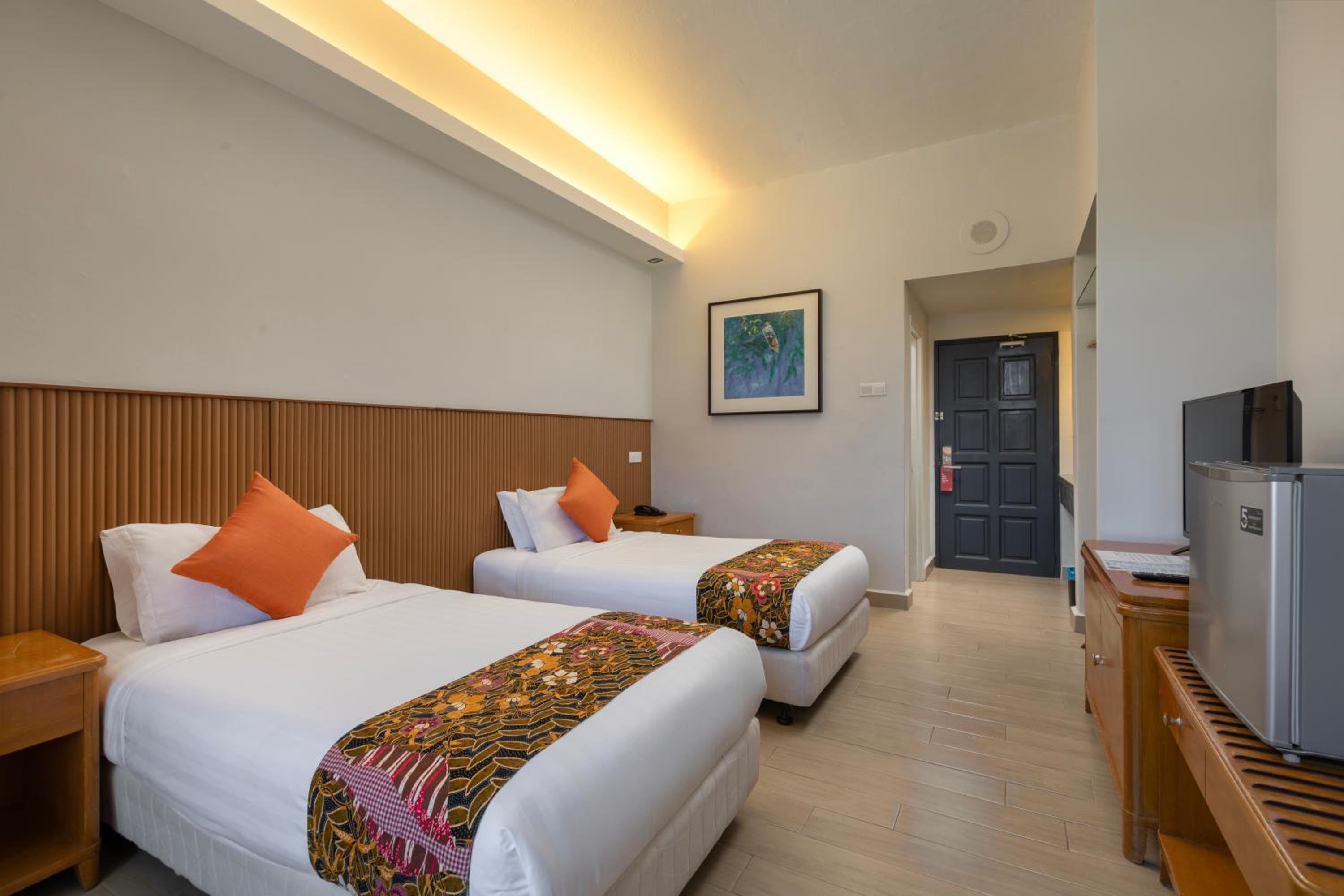 Deluxe Twin Room - Photo 2