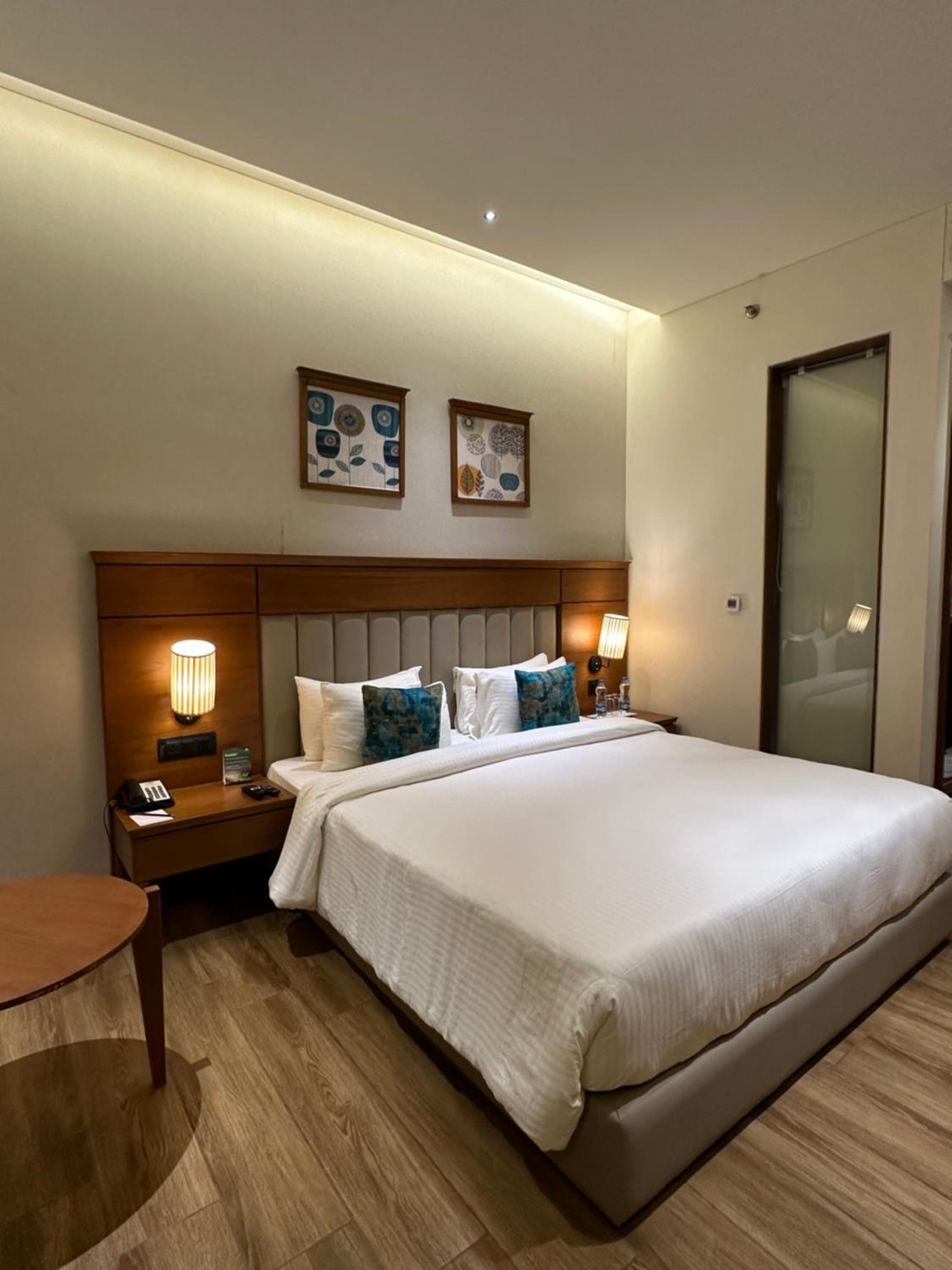 Superior King Room - Photo 1