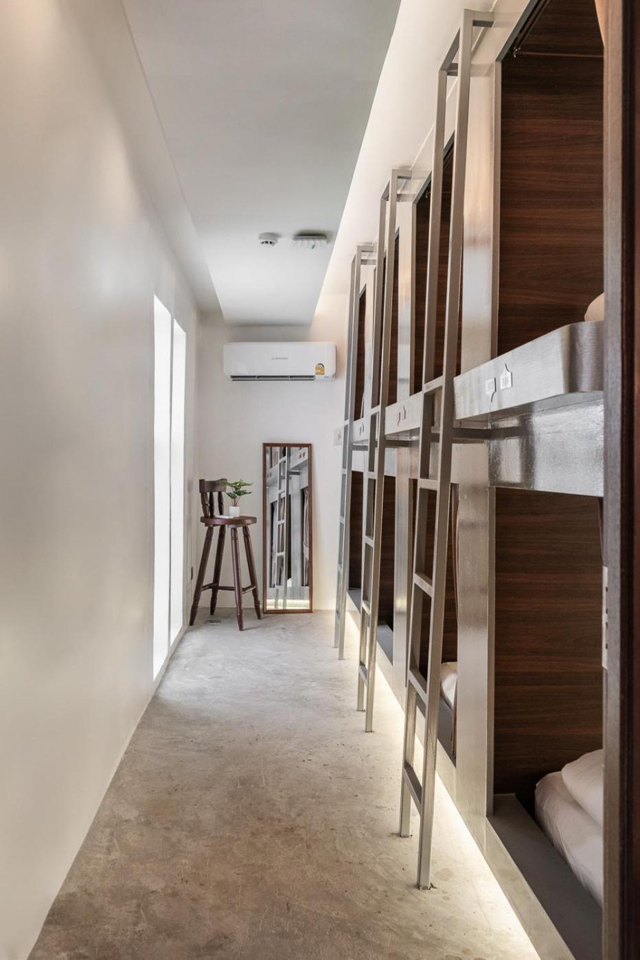 Bunk Bed in Female Dormitory Room   photo 2