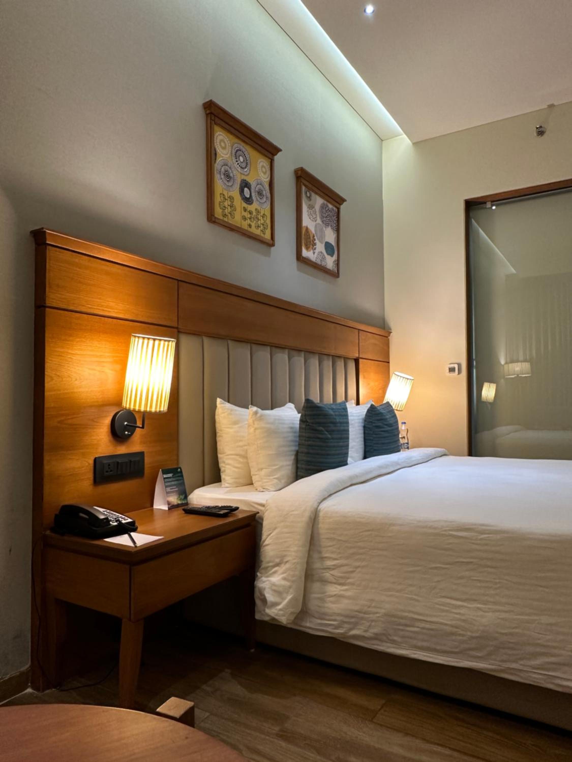 Superior King Room - Photo 2