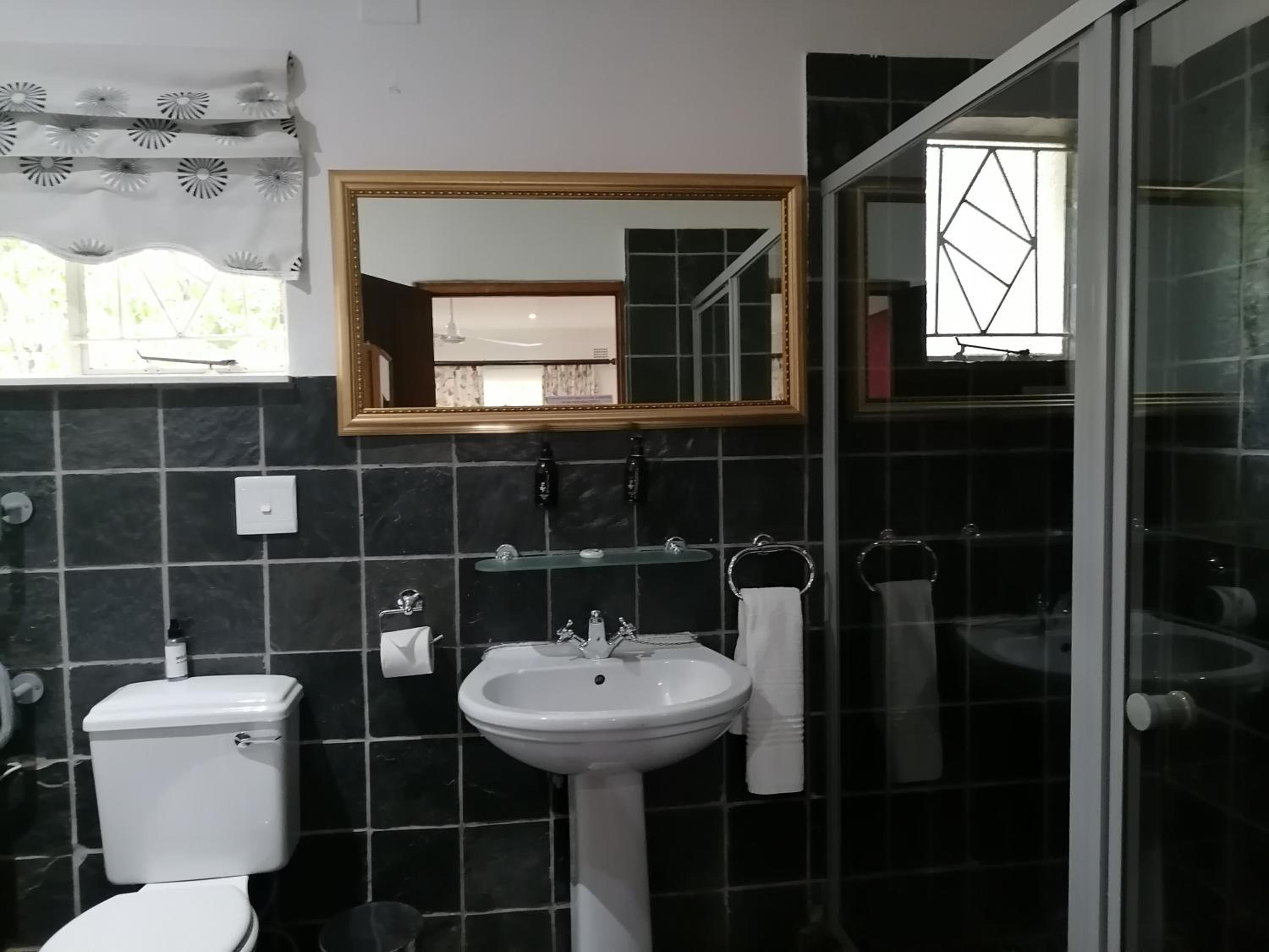 Executive Queen Room - Photo 3