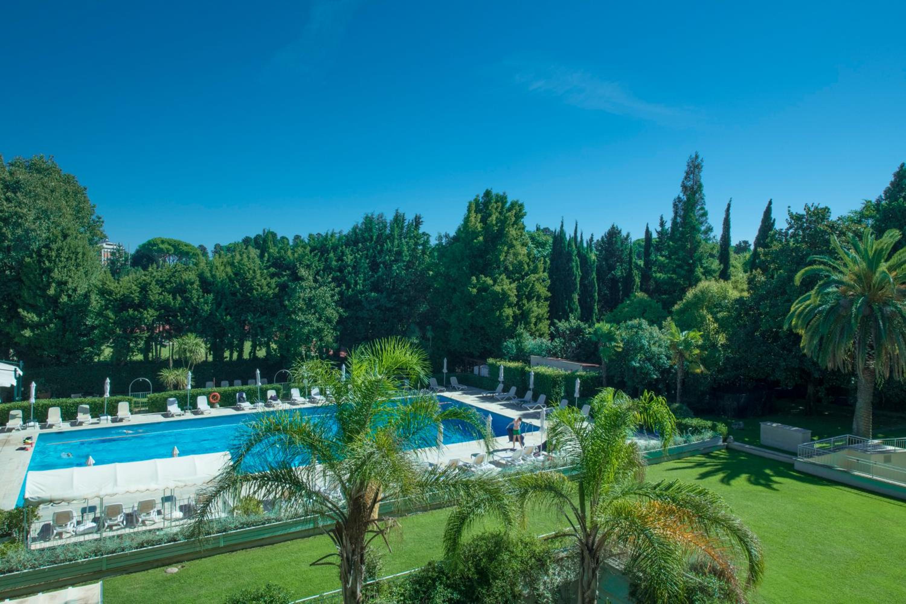 Premium Twin Room with Pool View