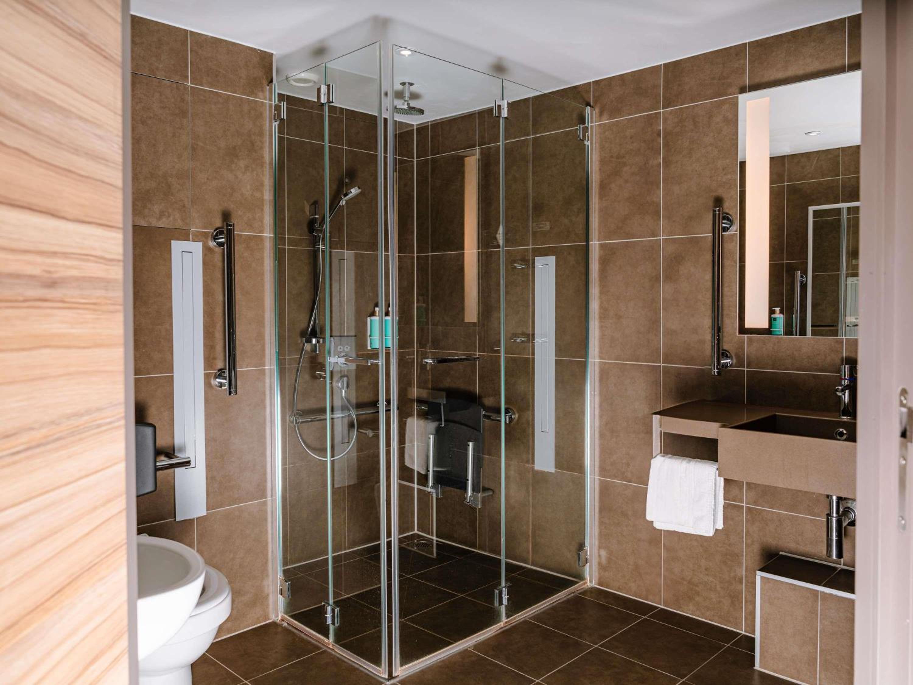 Superior Twin Room - Accessible photo 3