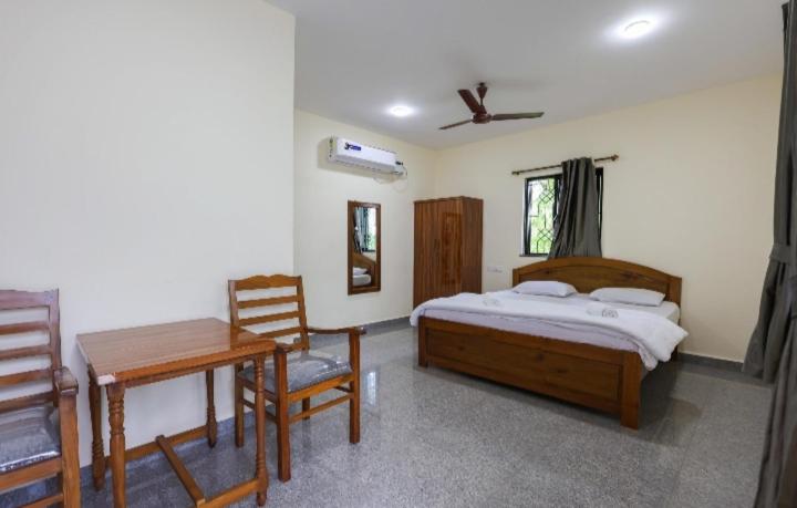 Double or Twin Room photo 1