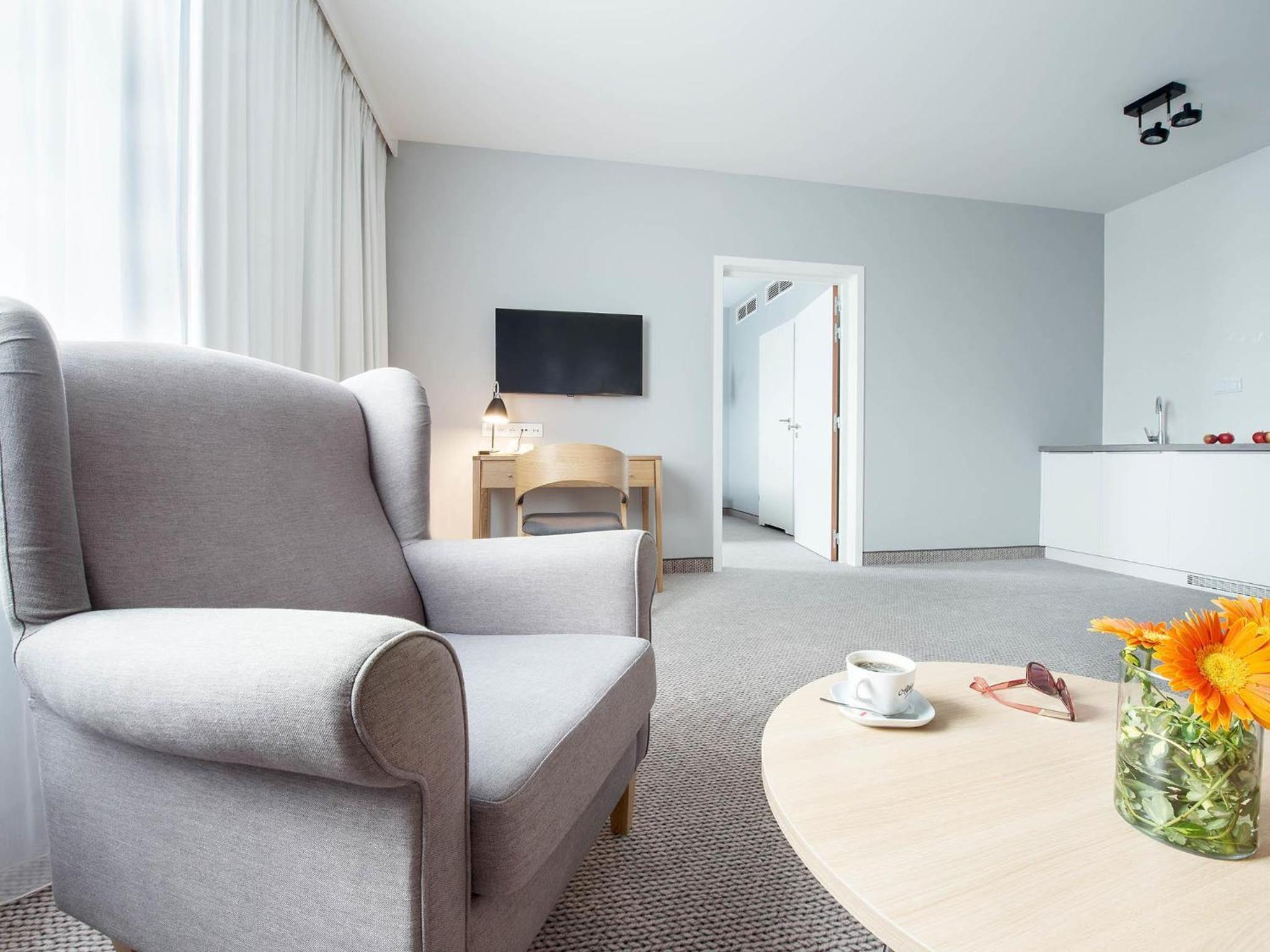 Standard Family Suite with Two Connecting Rooms photo 2