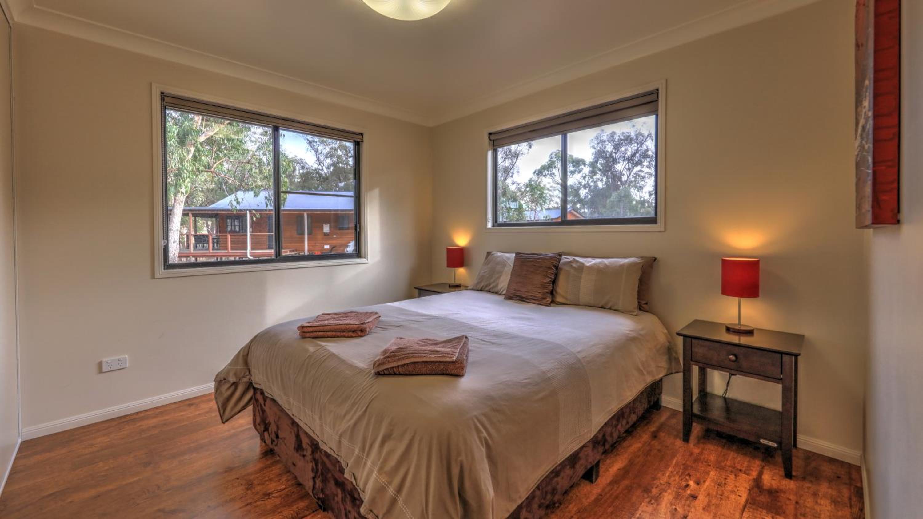 3 Bedroom Waterfront Lodge photo 2