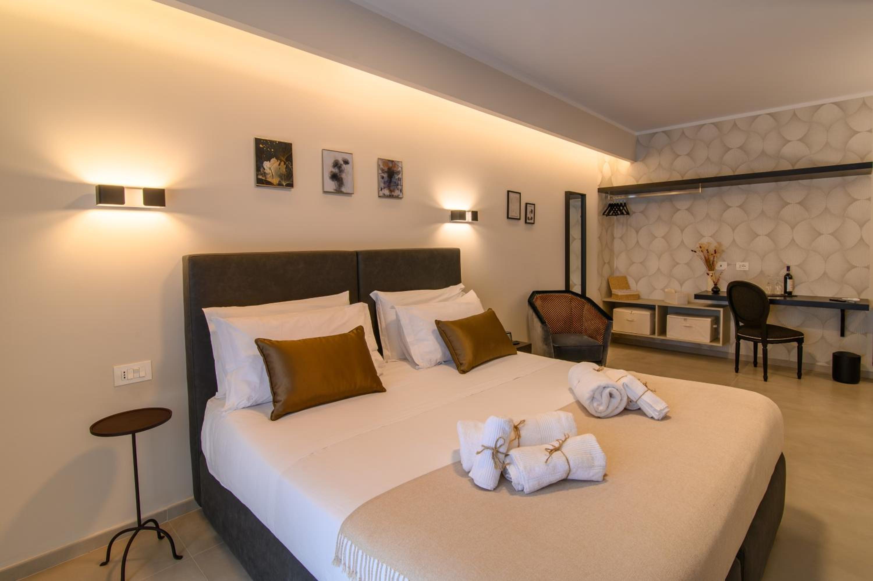 Superior King Room